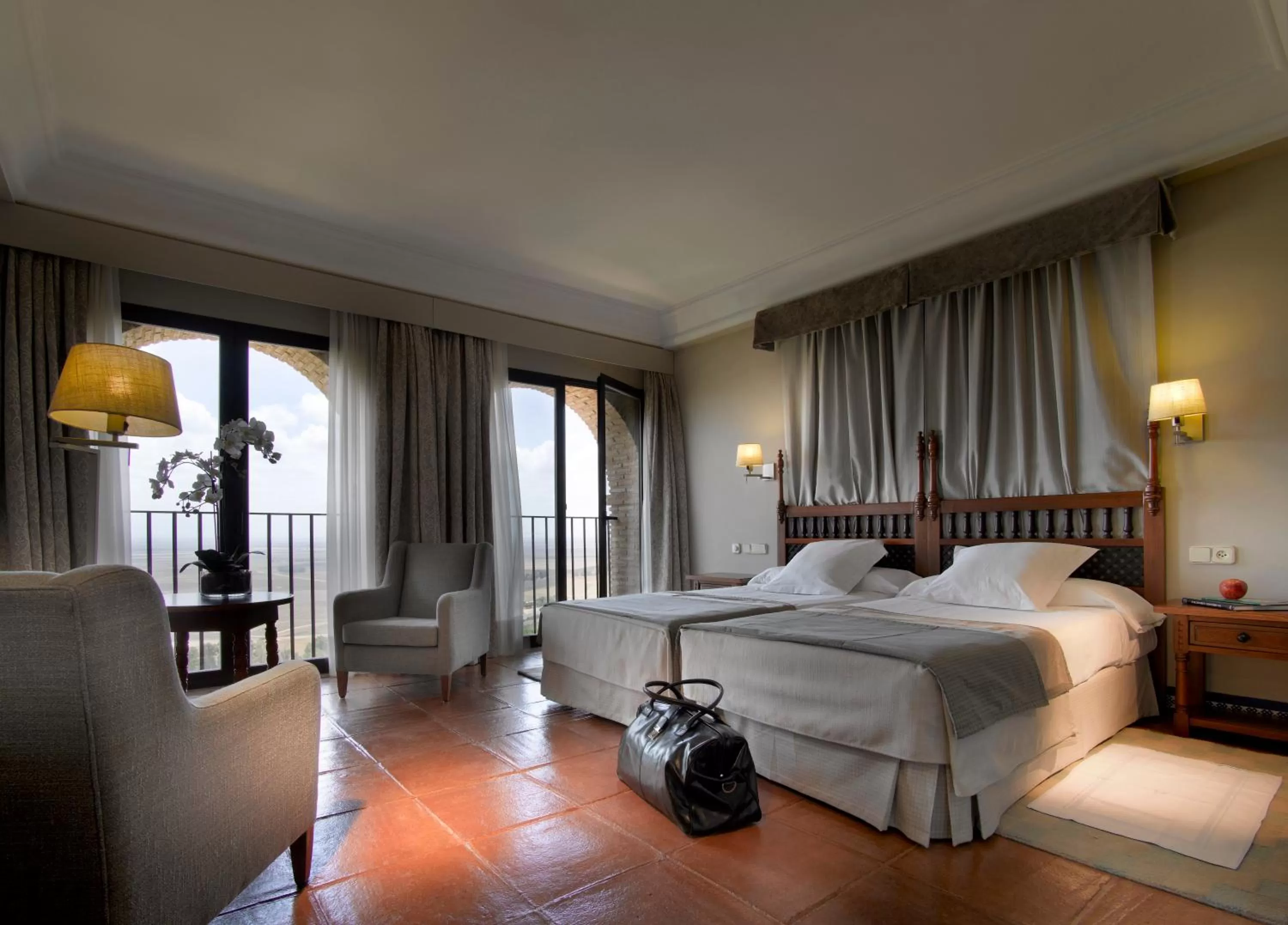 Photo of the whole room, Bed in Parador de Carmona