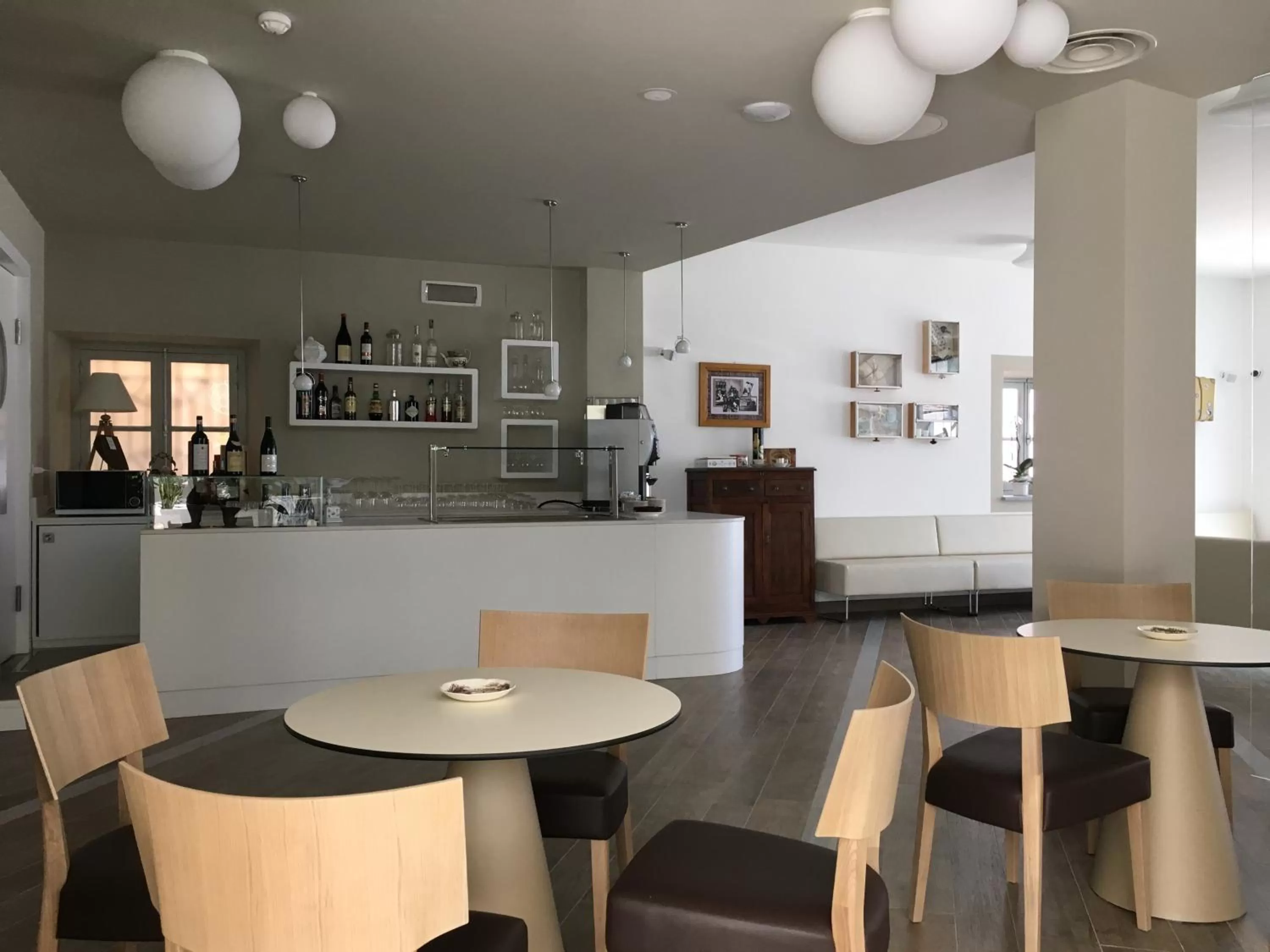 Lounge or bar in Hotel Monteverde