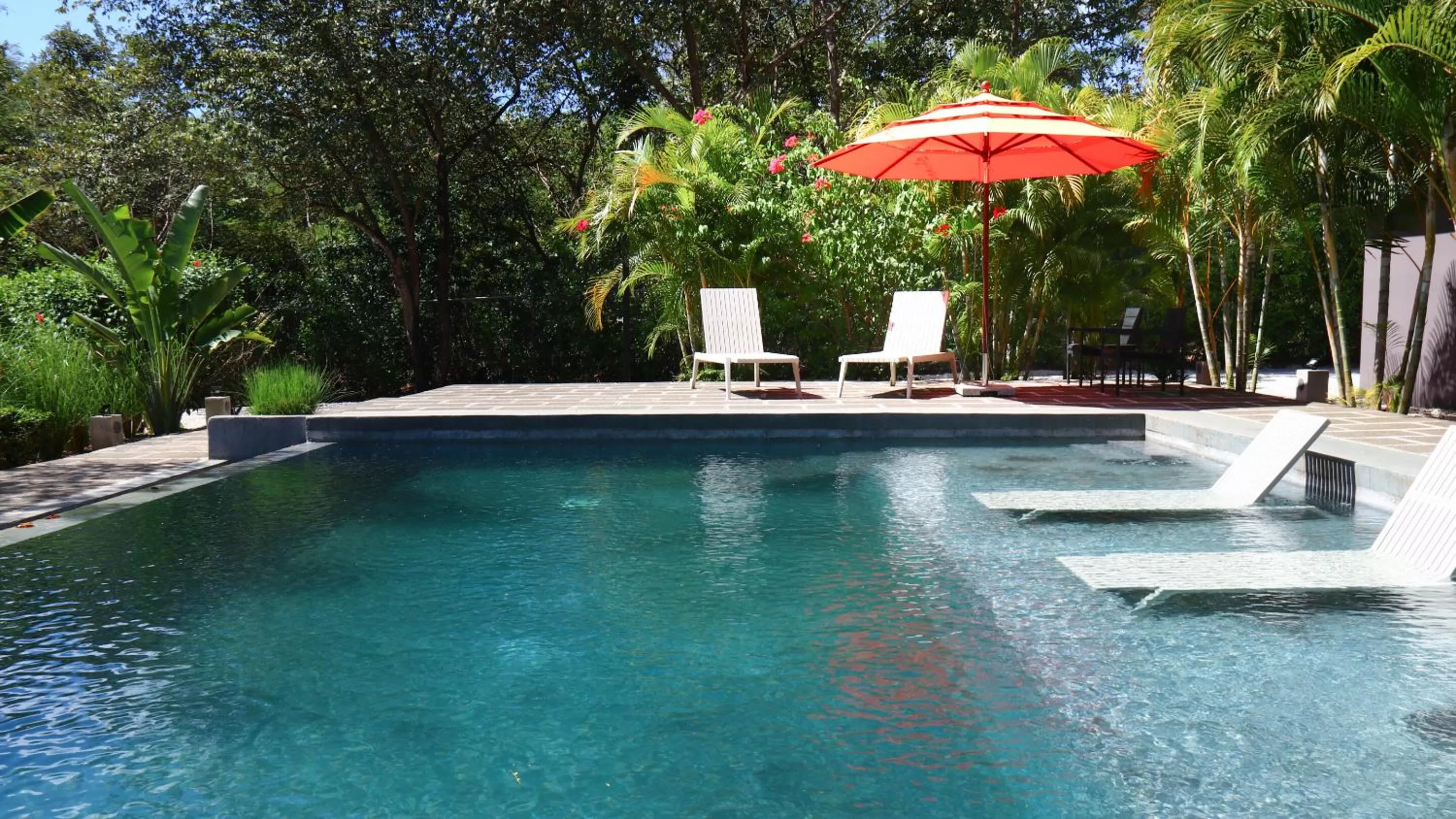 Pool view, Swimming Pool in Tee-K Lodge Tamarindo