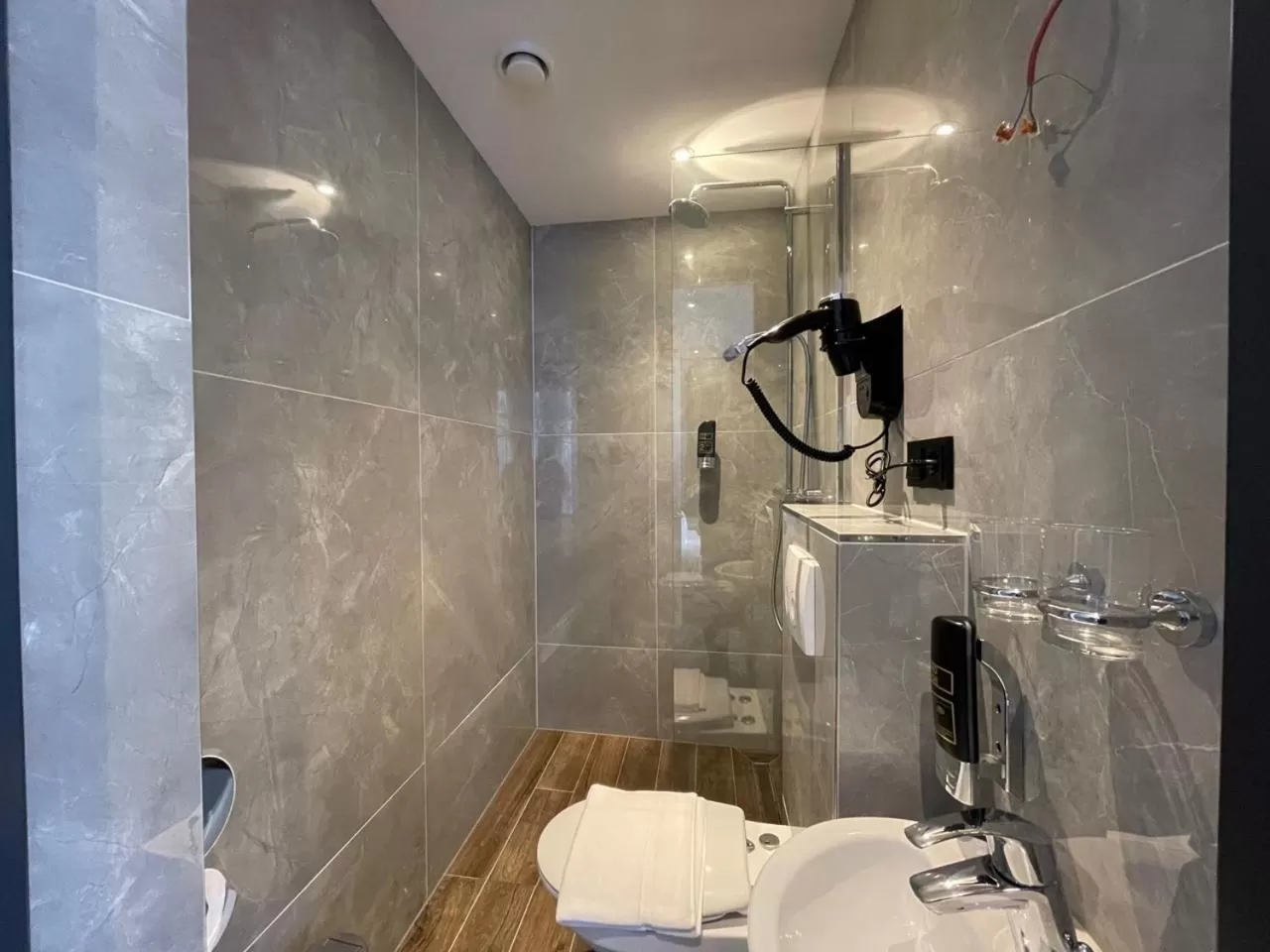 Bathroom in H3 Hotel Rotterdam City Center