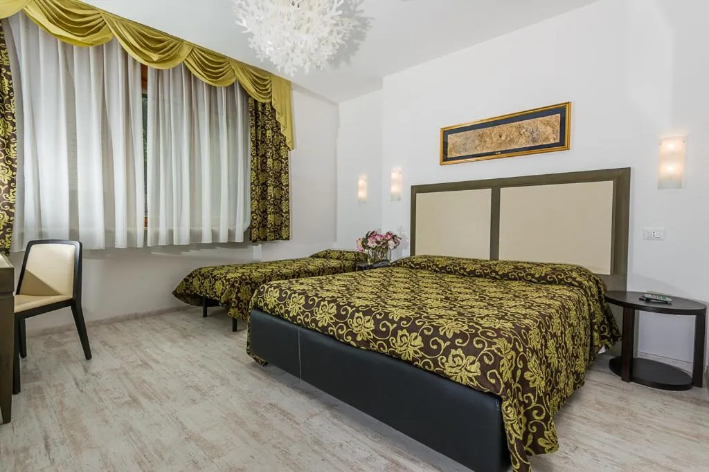 Photo of the whole room, Bed in Hotel Alle Due Palme