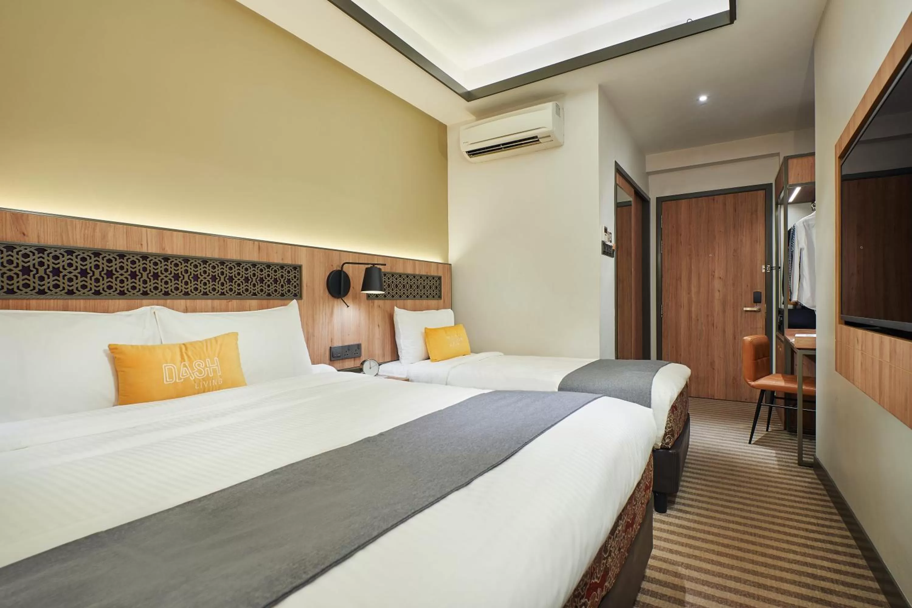 Bedroom, Bed in Dash Living Rochor