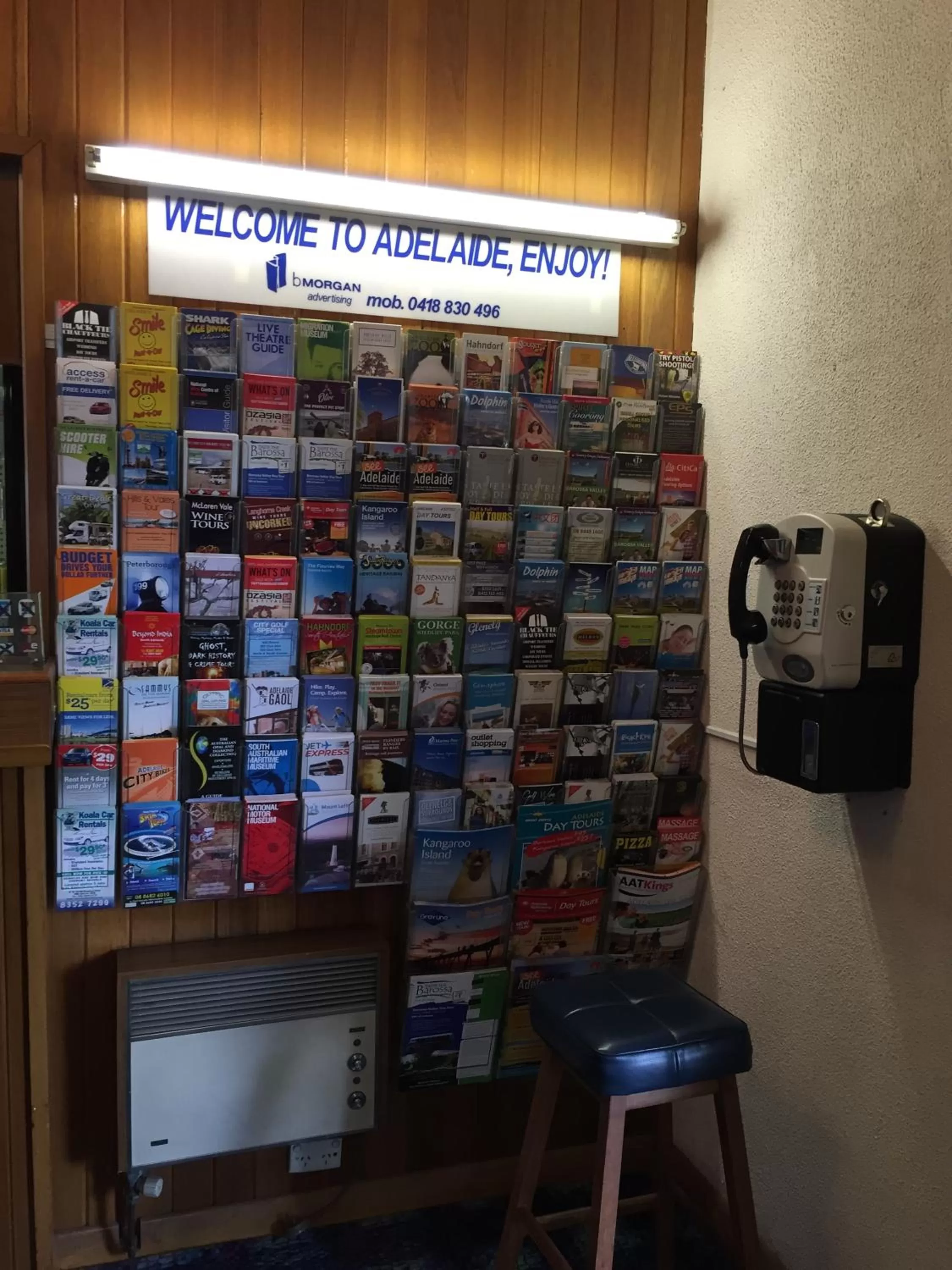 Lobby or reception in Tollgate Motel