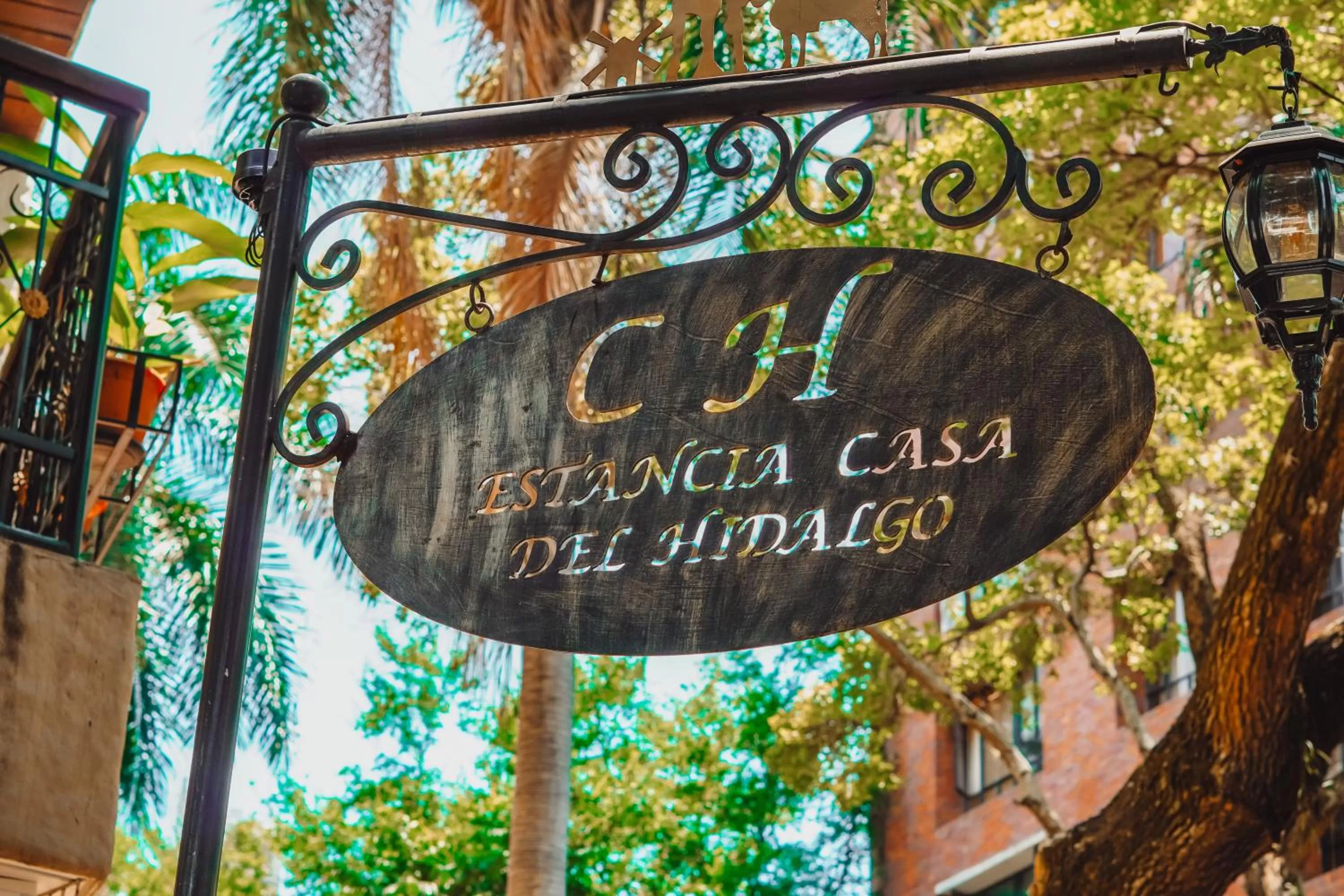 Property building in Casa del Hidalgo Hotel Cali Centenario