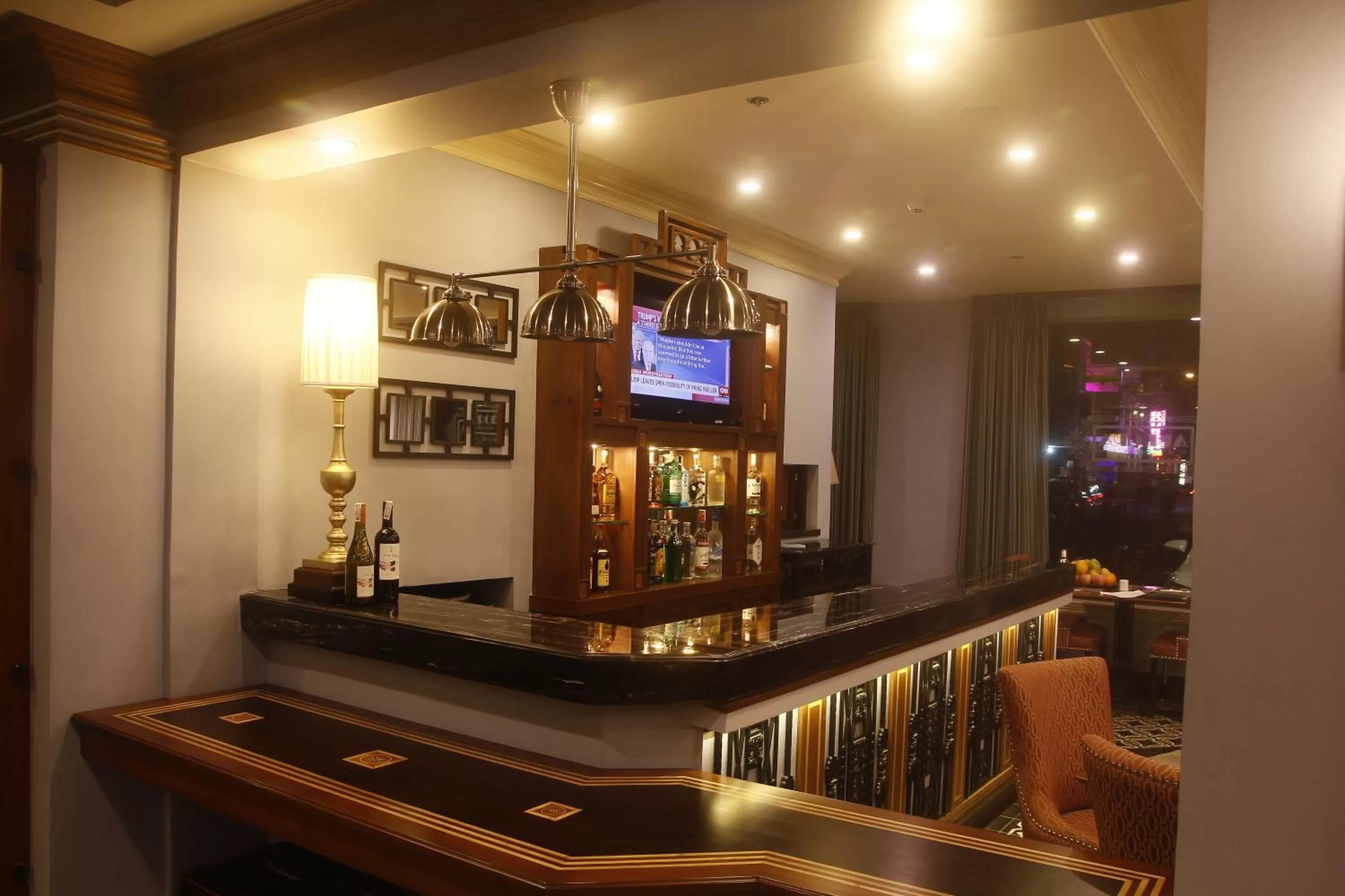 Food and drinks in Herald Suites Polaris