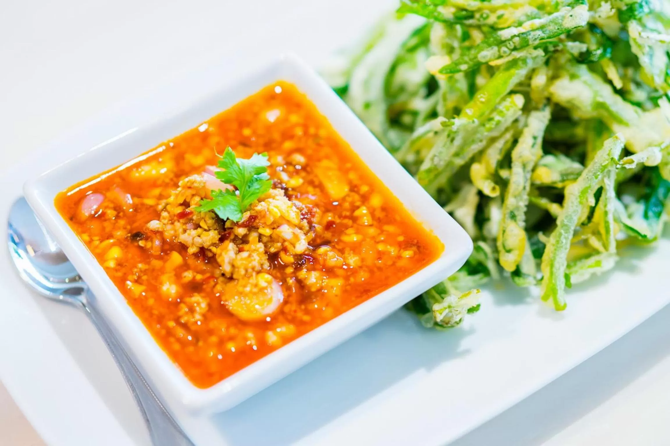 Food in Samran Place Hotel