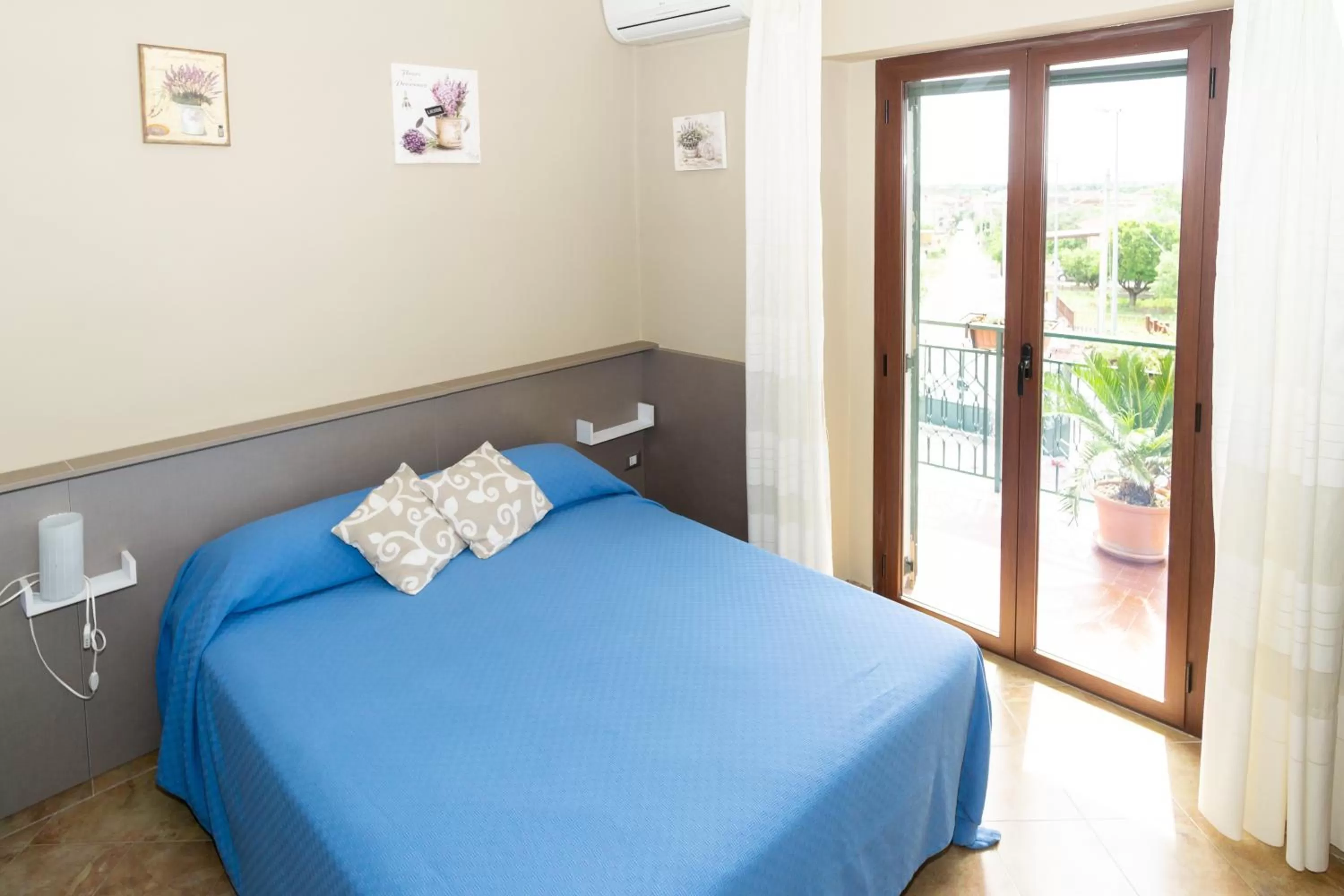 Bedroom, Bed in La Masseria