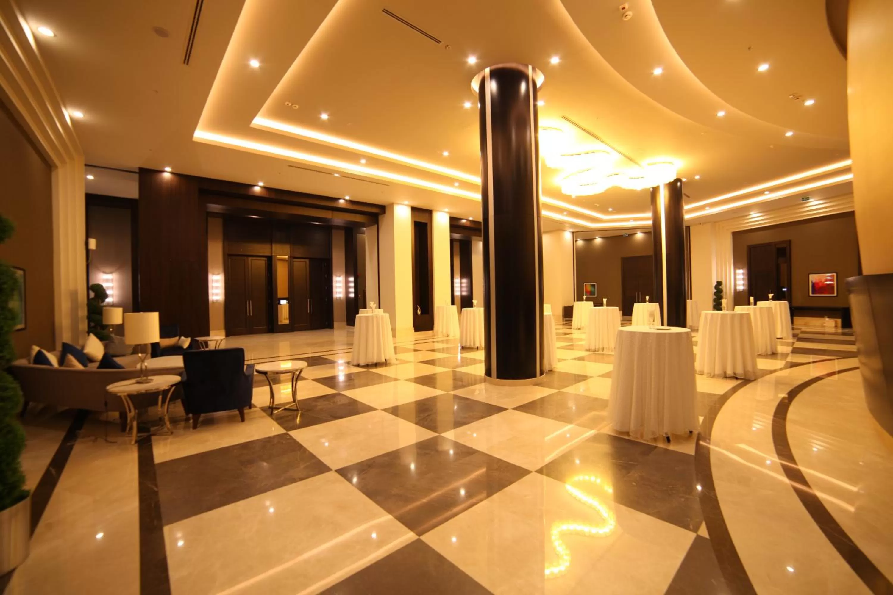 Banquet/Function facilities in Ramada Plaza By Wyndham Konya