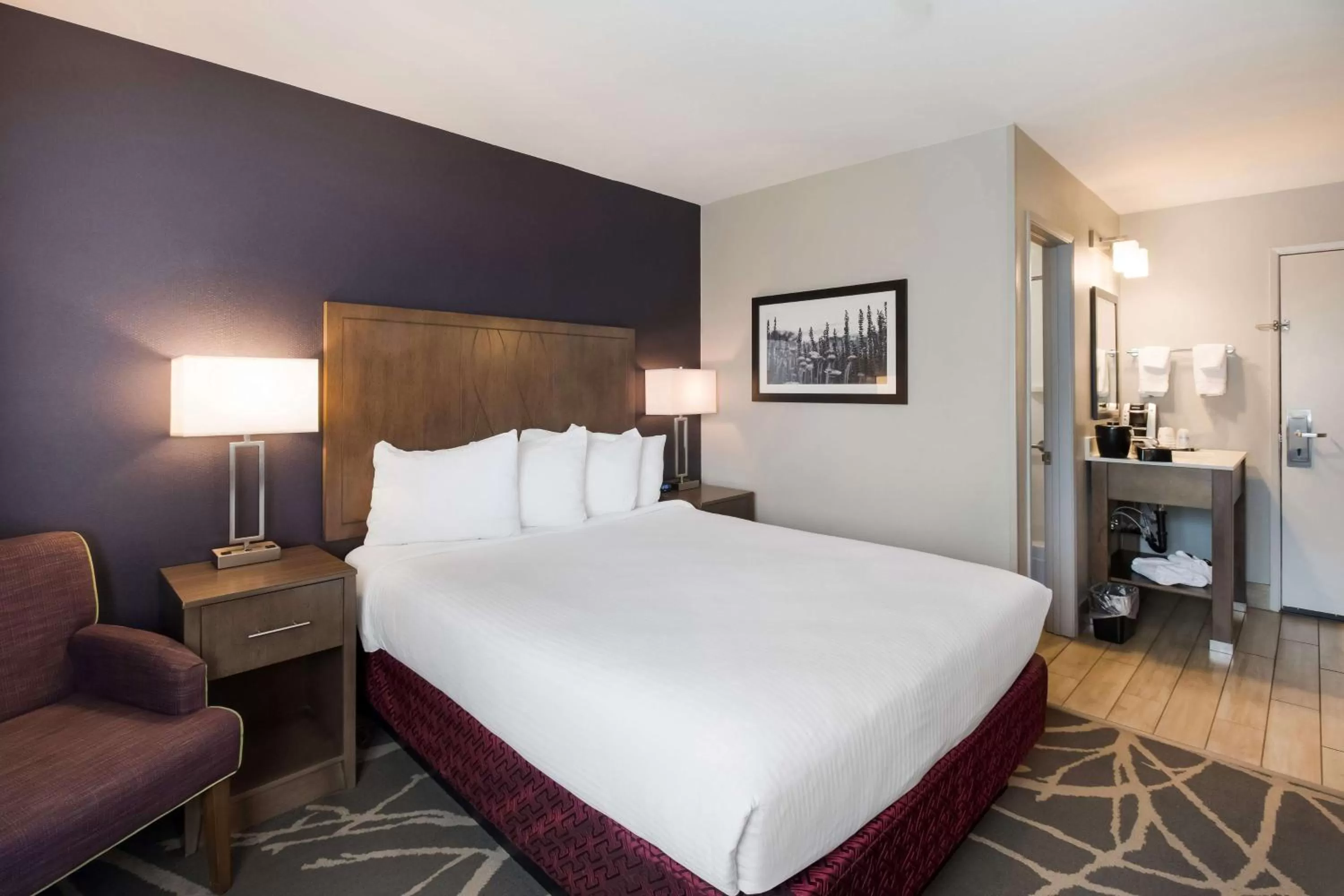 Bedroom, Bed in Best Western McMinnville Inn