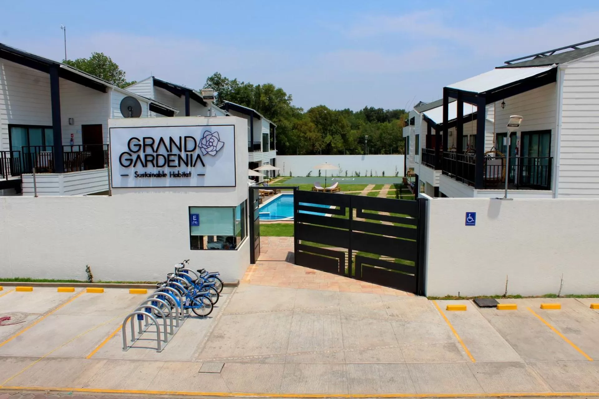 Property logo or sign in Grand Gardenia