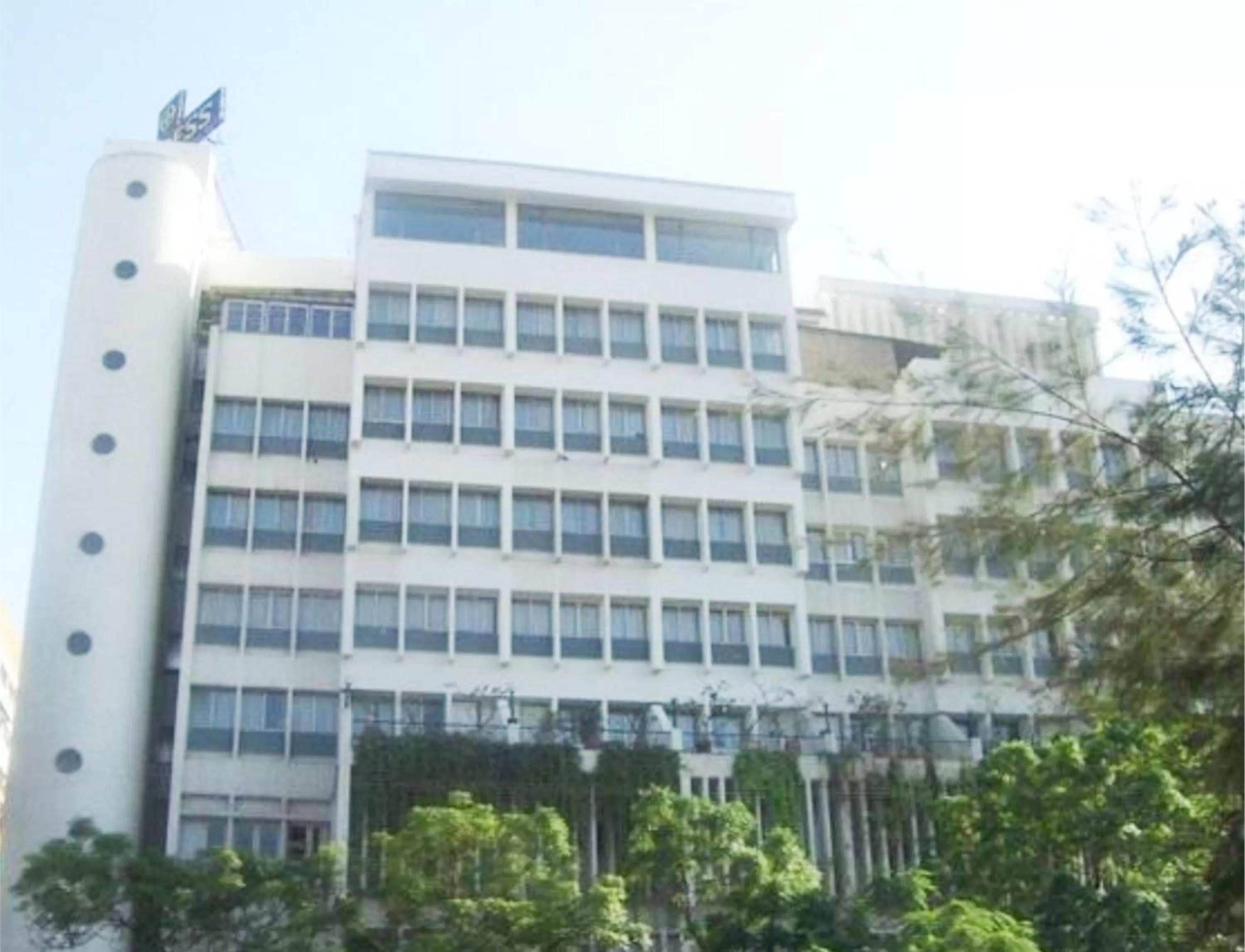 Property building in Hotel Express Towers