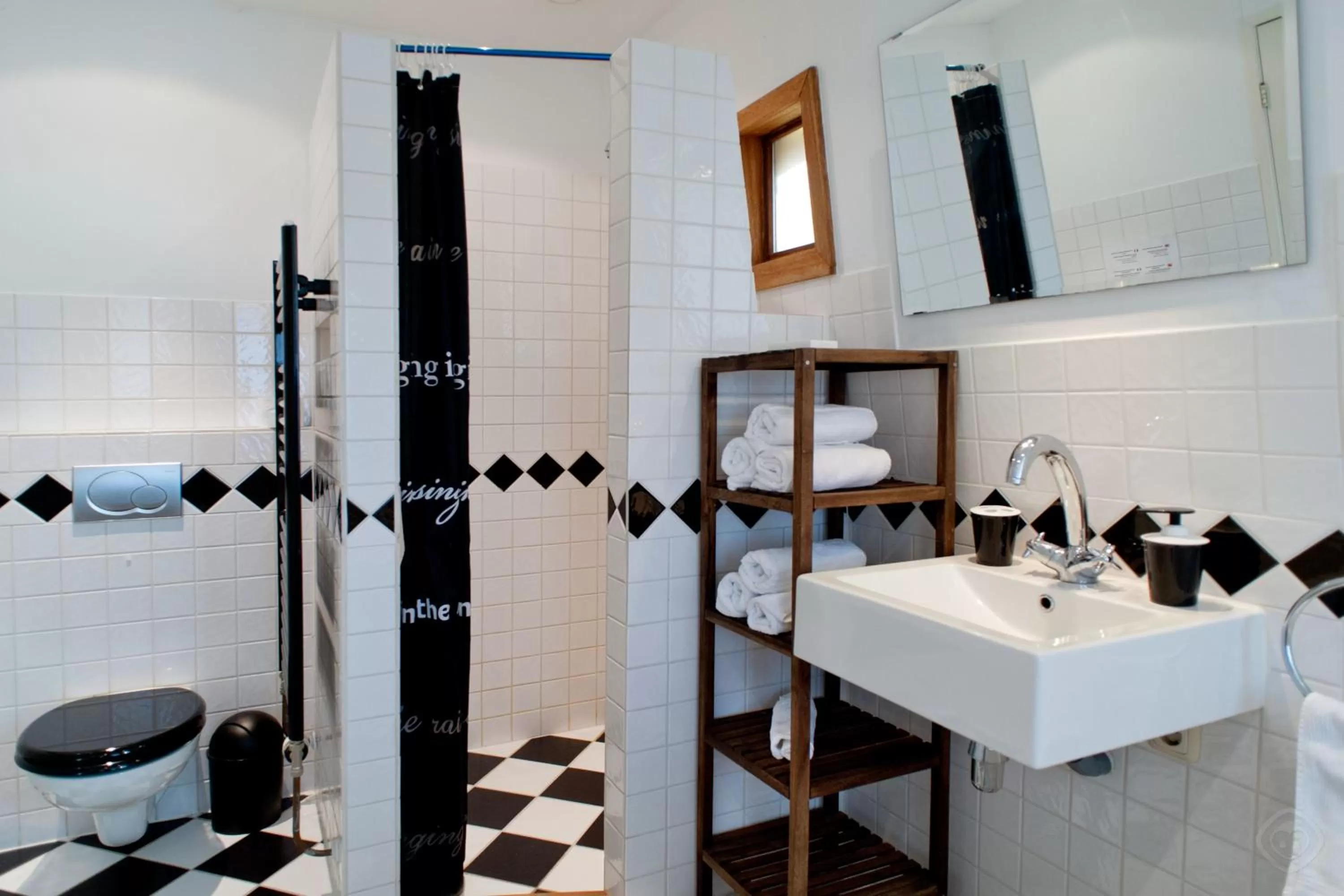 Bathroom in Canal Holiday Apartment