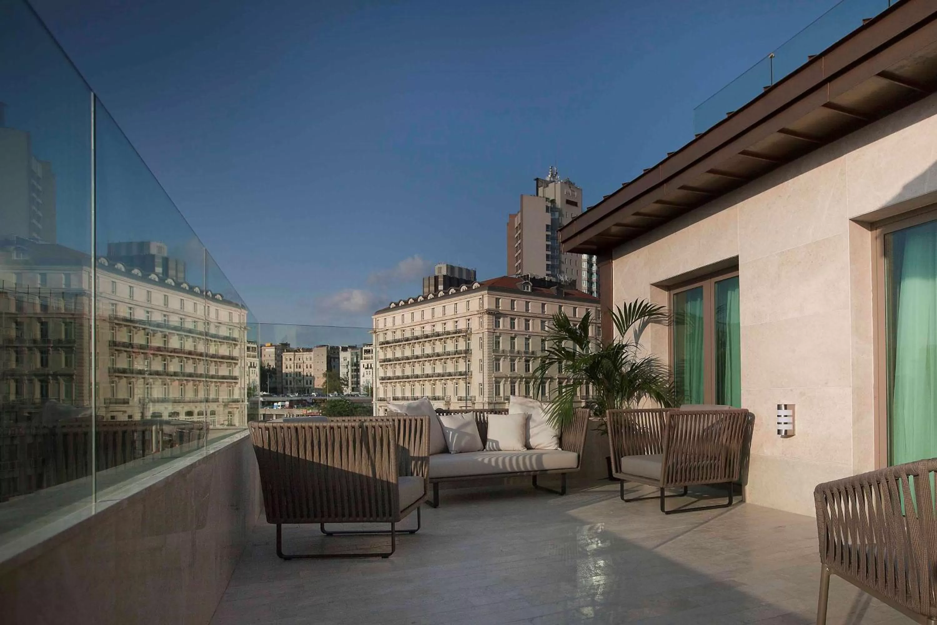 Photo of the whole room in Radisson Blu Hotel Istanbul Pera