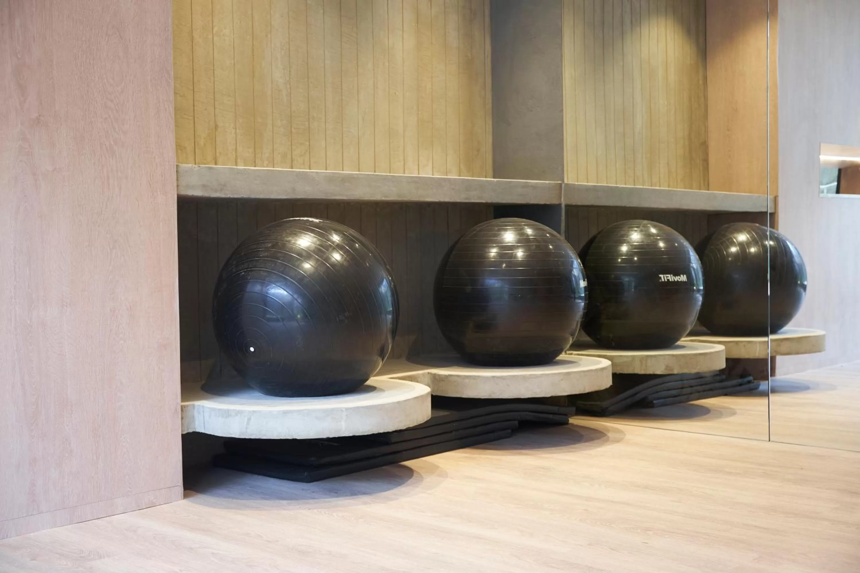 Fitness centre/facilities in ICON 100 Luxury Apartasuites