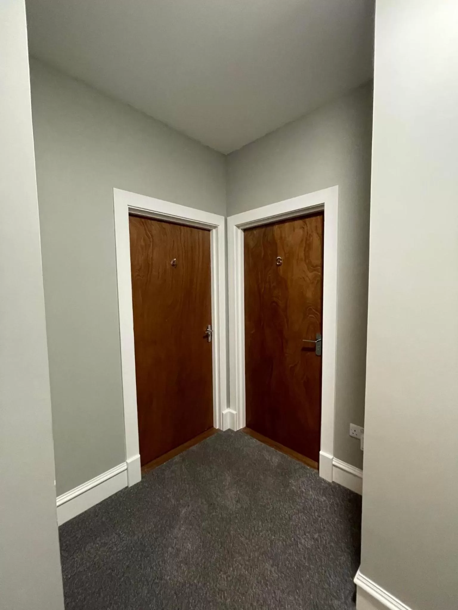 Property building in Airlie Arms Hotel