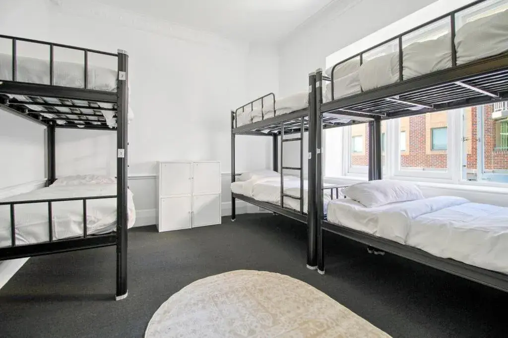 Bed in 8-Bed Dormitory Room (Female Only) in Darling Harbour Boutique Hotel Bed in 8-Bed Dormitory Room (Female Only) in Darling Harbour Boutique Hotel