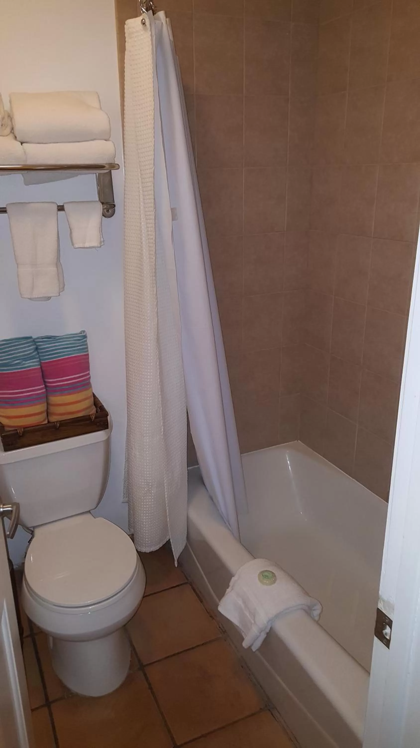 Bathroom in The Caribbean Court Boutique Hotel