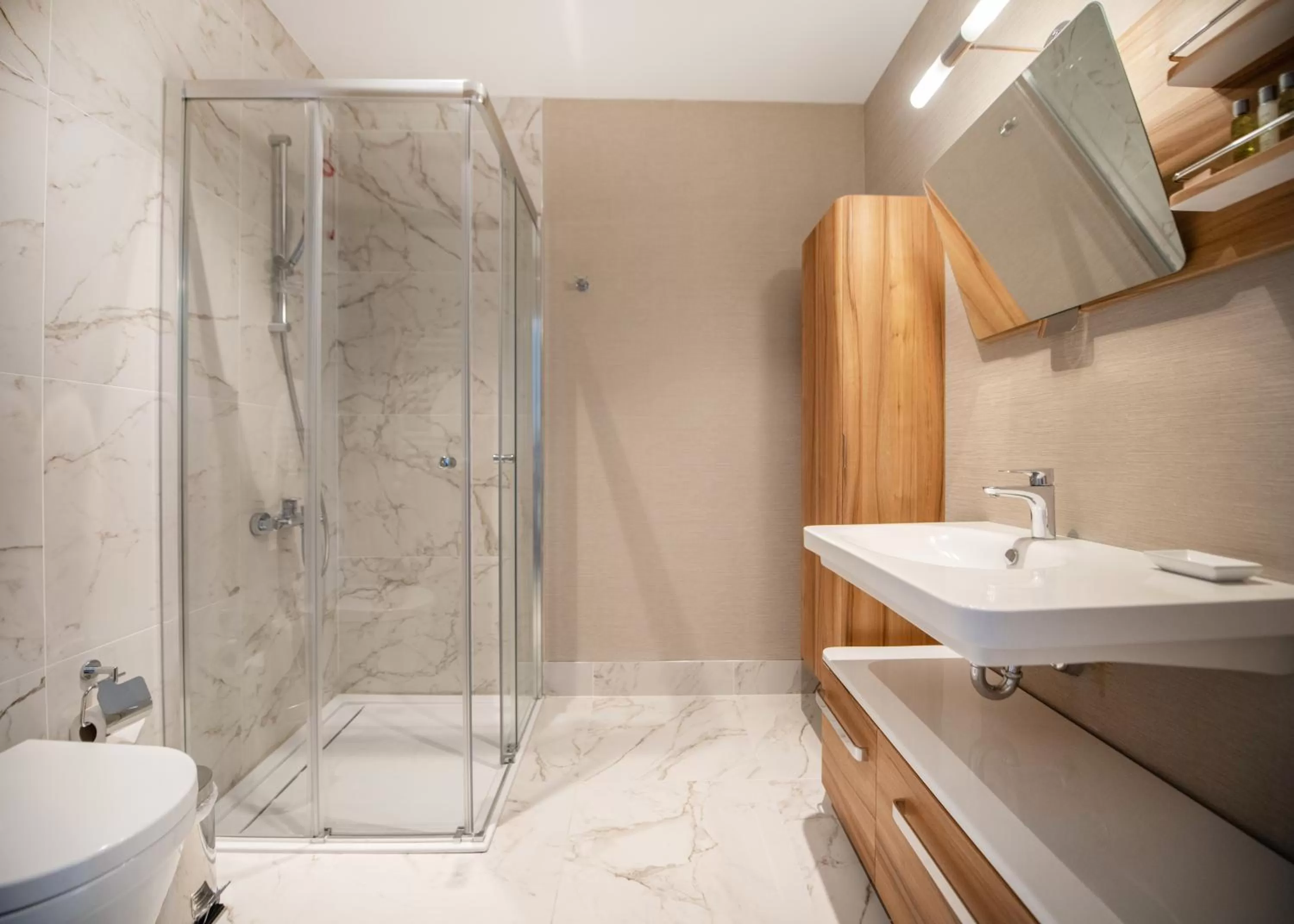 Bathroom in Antwell Suites