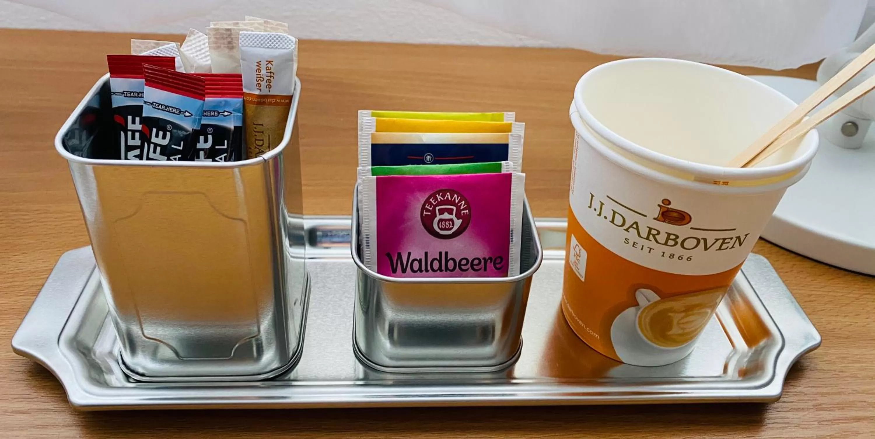 Kraft Hotel-Klimaanlage in jedem Zimmer, AC in each room!