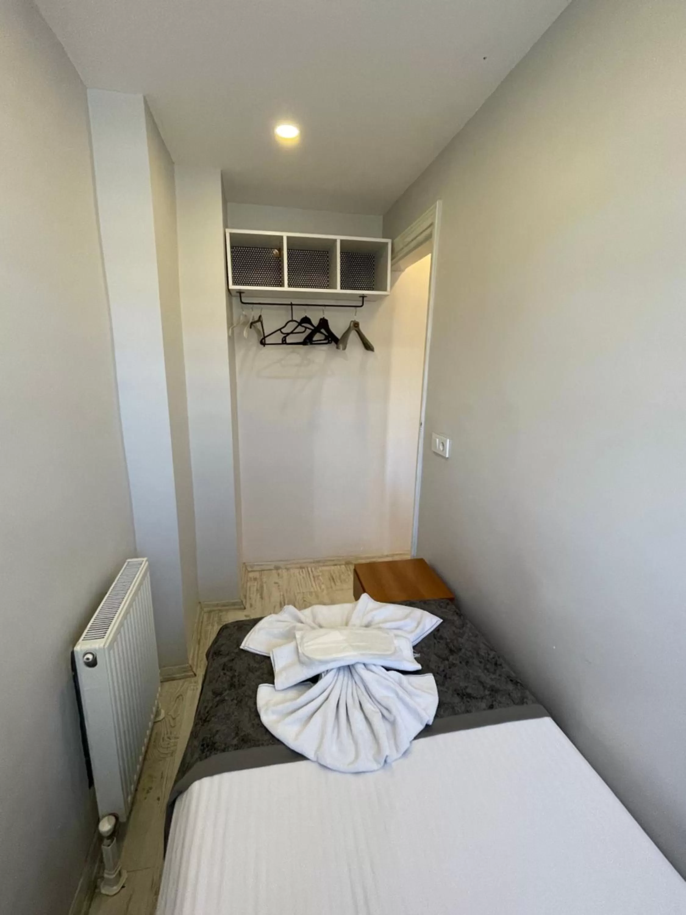 Bedroom, Bed in Arat Apartments