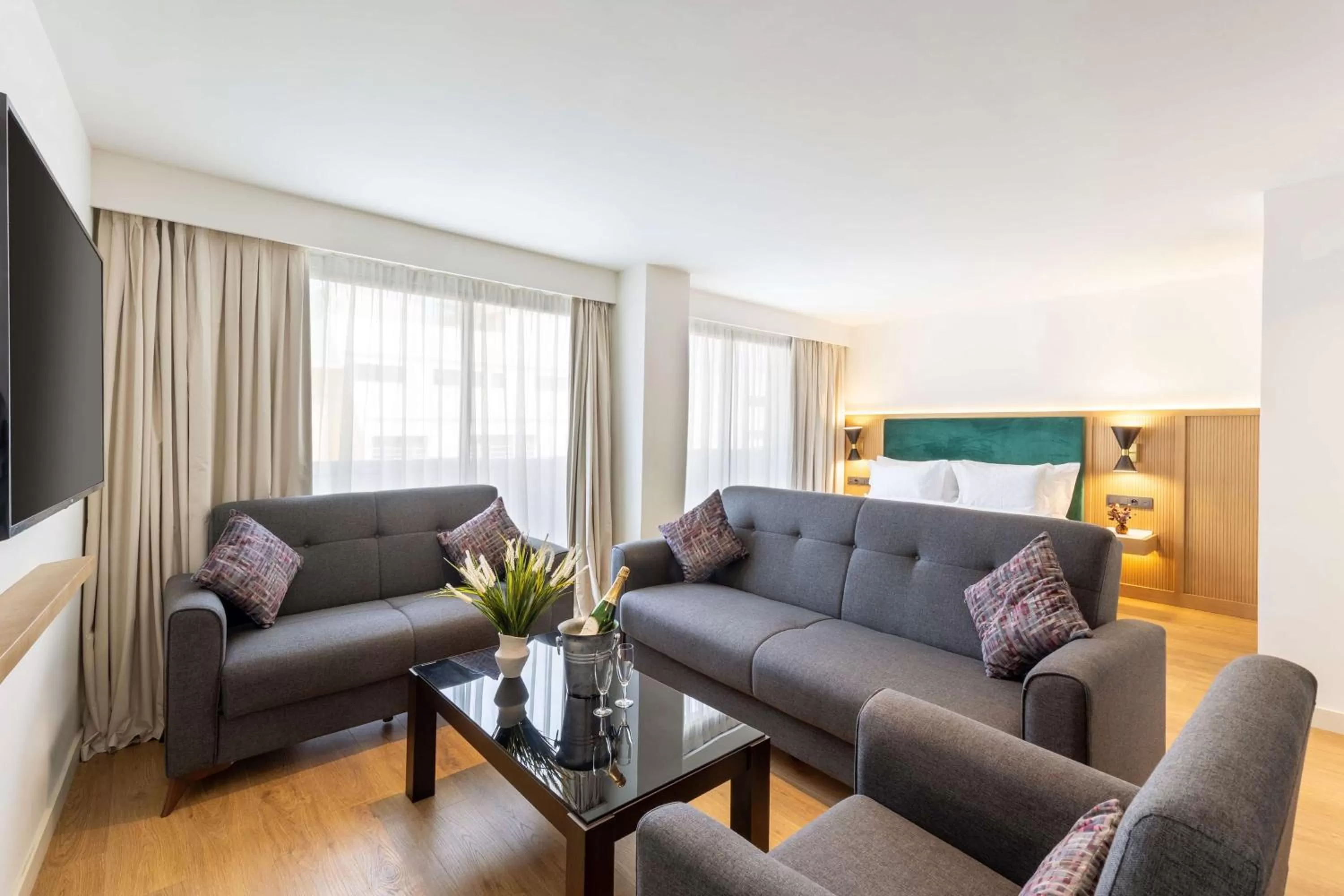 Photo of the whole room in Best Western Plus Casablanca City Center