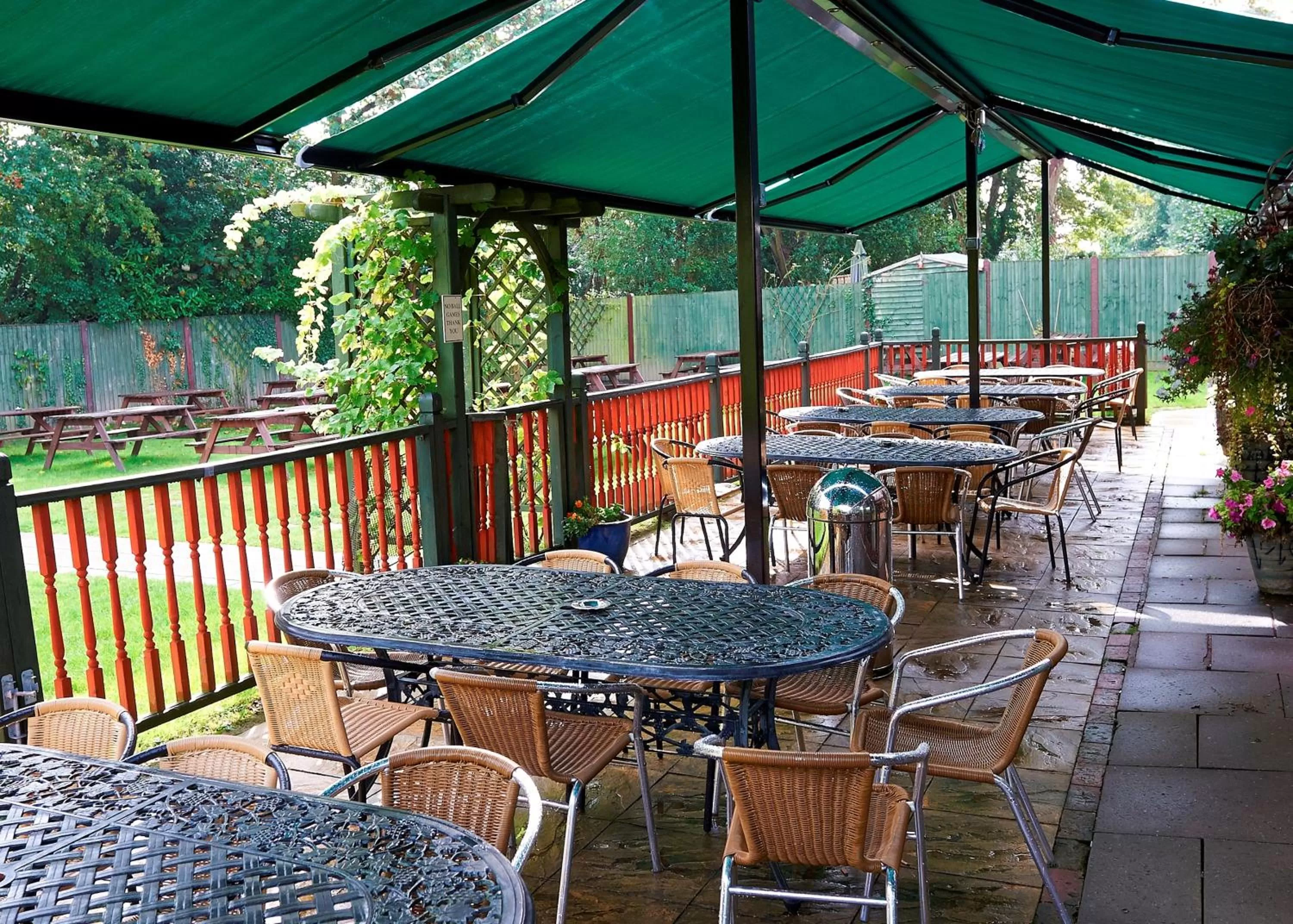 Patio in Camden Arms Hotel