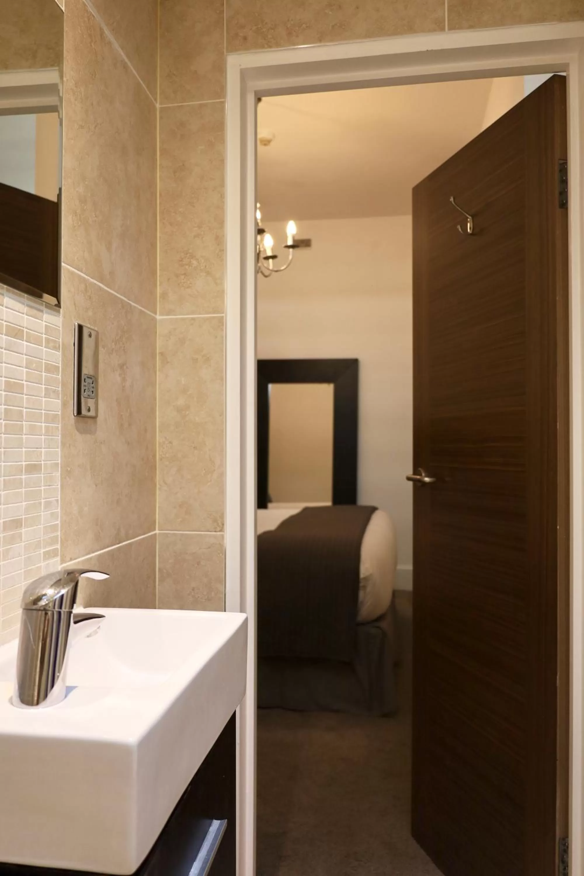 Photo of the whole room, Bed in Brighton Inn Boutique Guest Accommodation