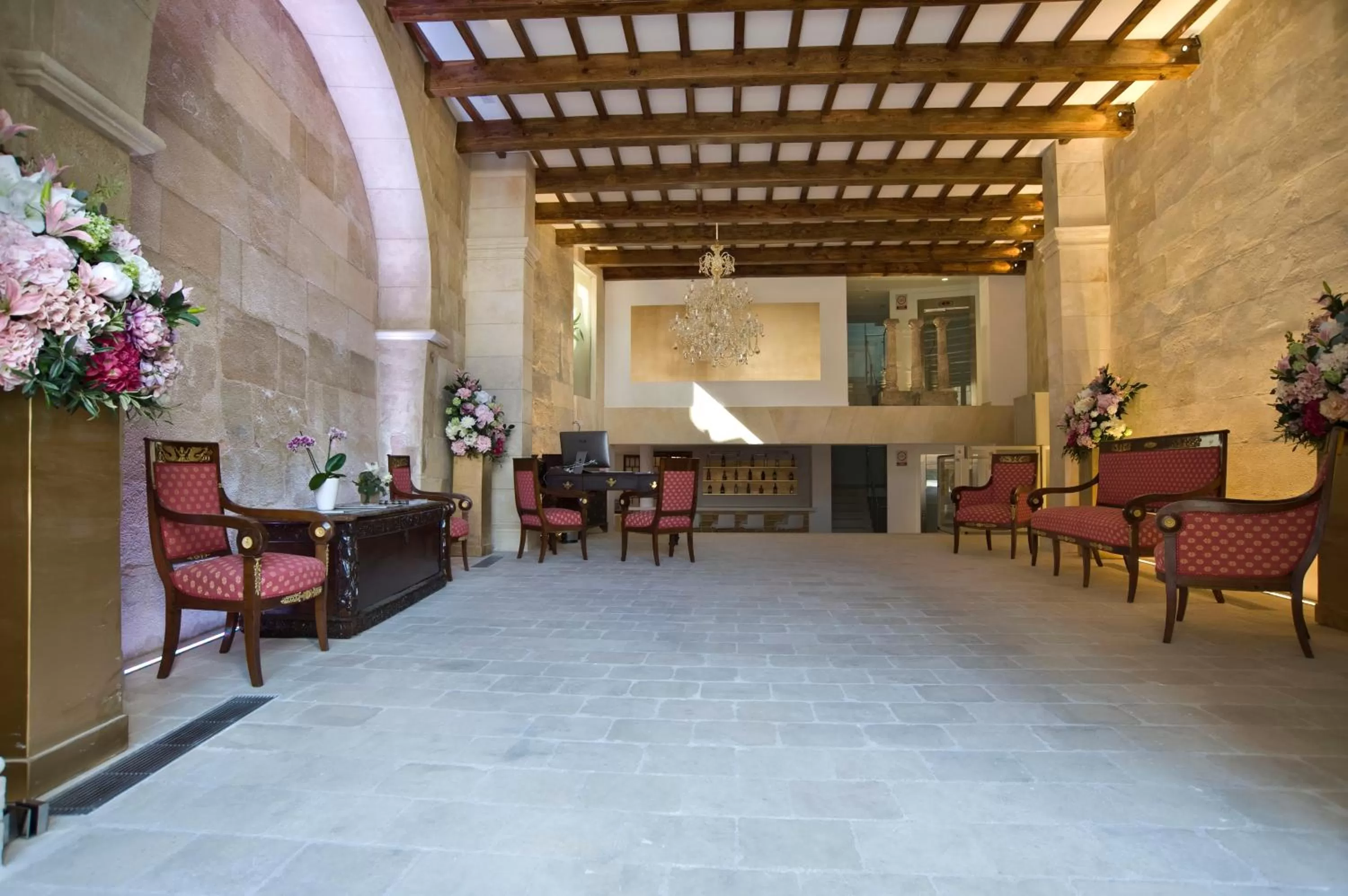 Facade/entrance in Sindic Hotel - Adults Only