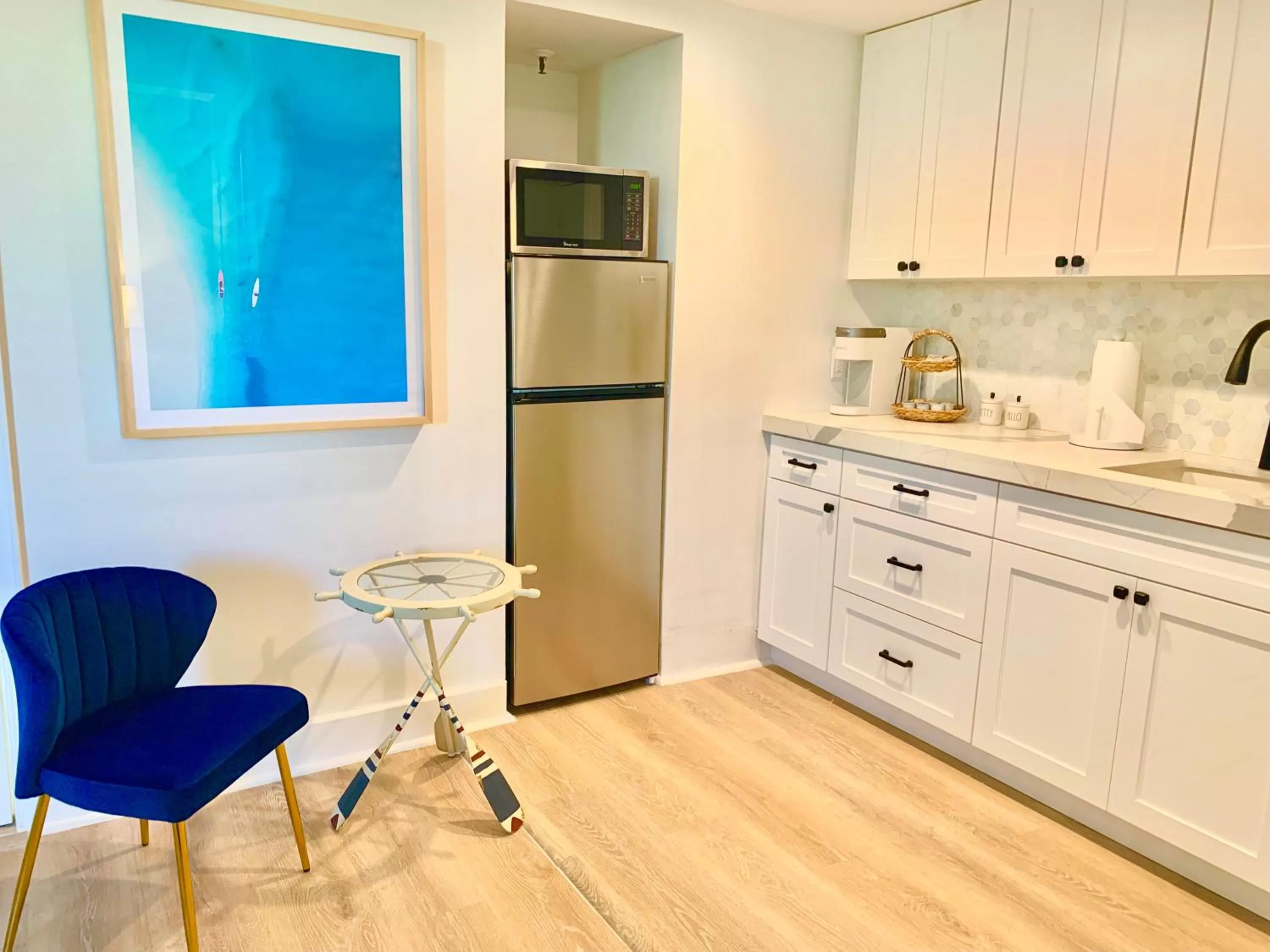 Kitchen or kitchenette in Tropicals of Palm Beach