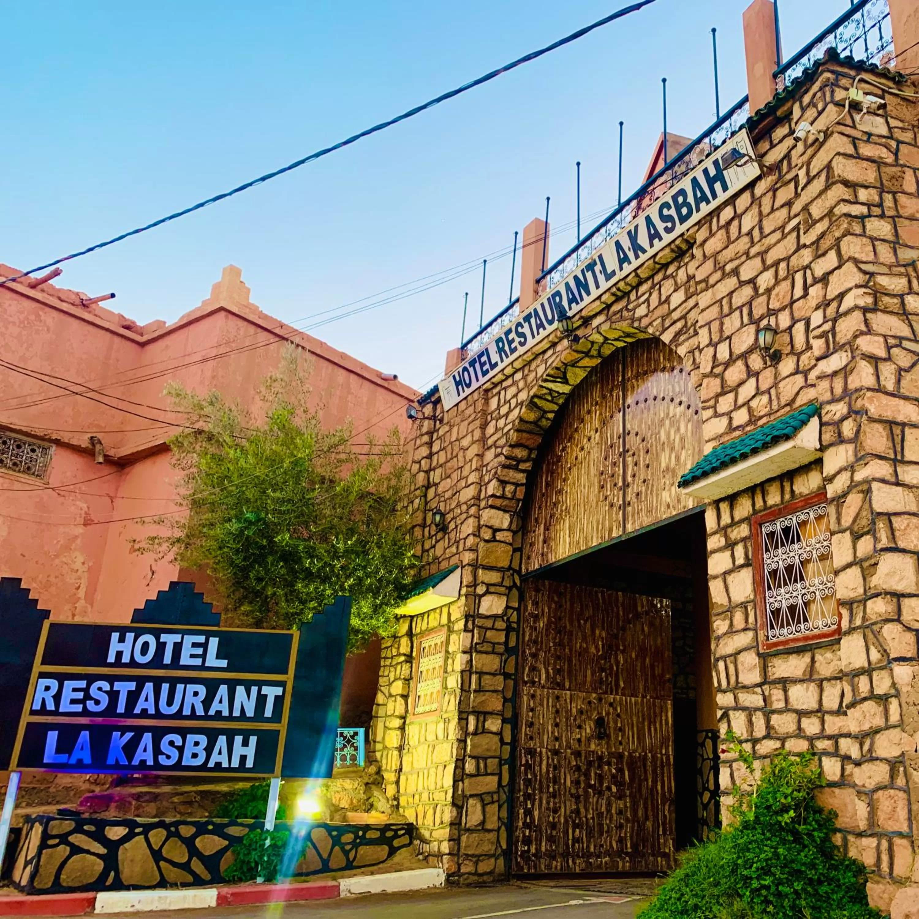 Property building in Hotel Restaurant La Kasbah
