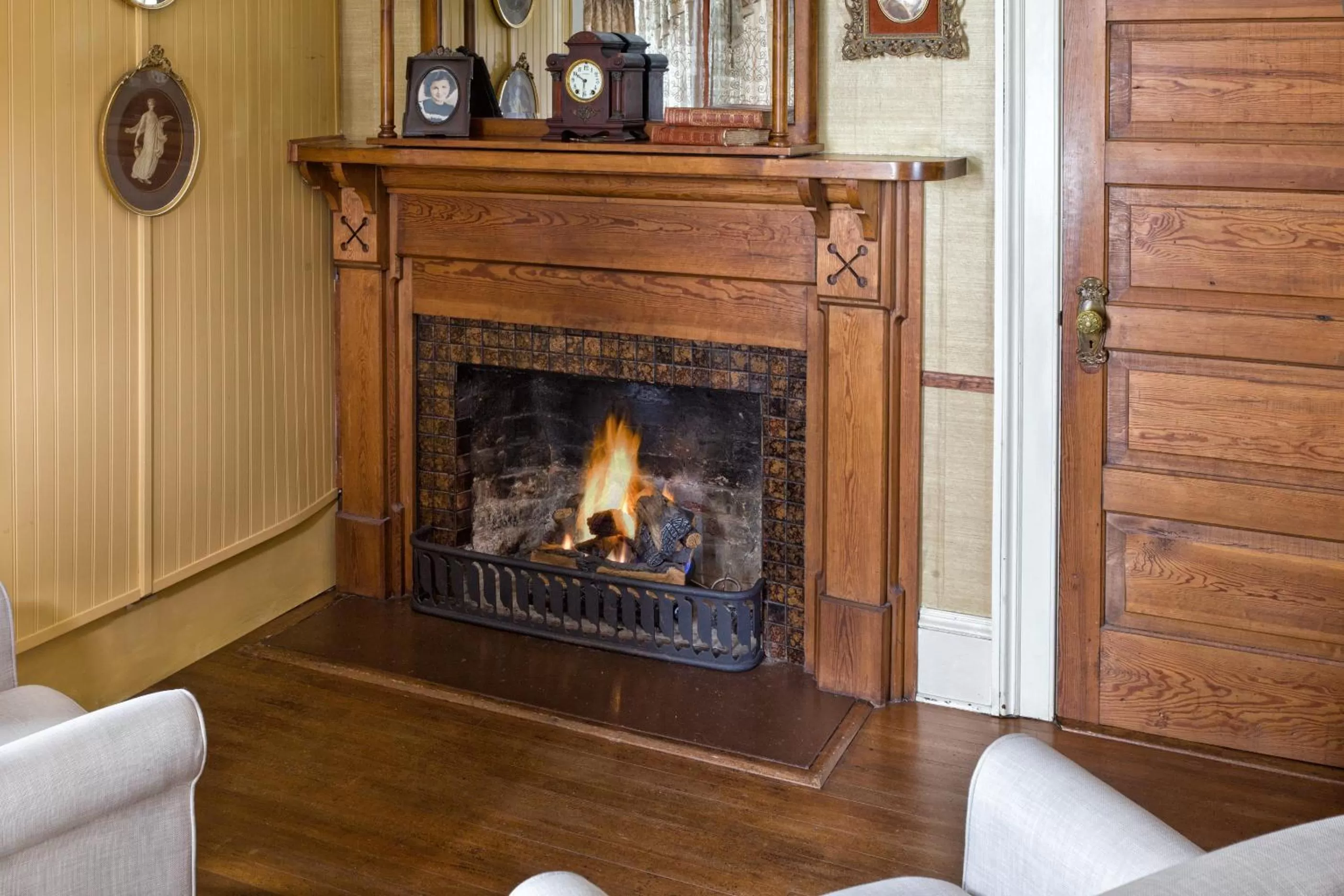 Decorative detail in The Reynolds Mansion