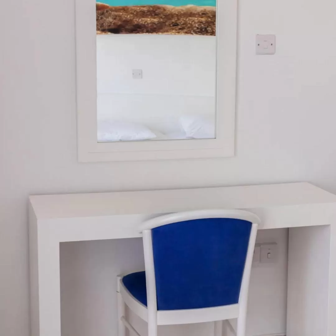 hair dresser in Flokkas Hotel Apartments