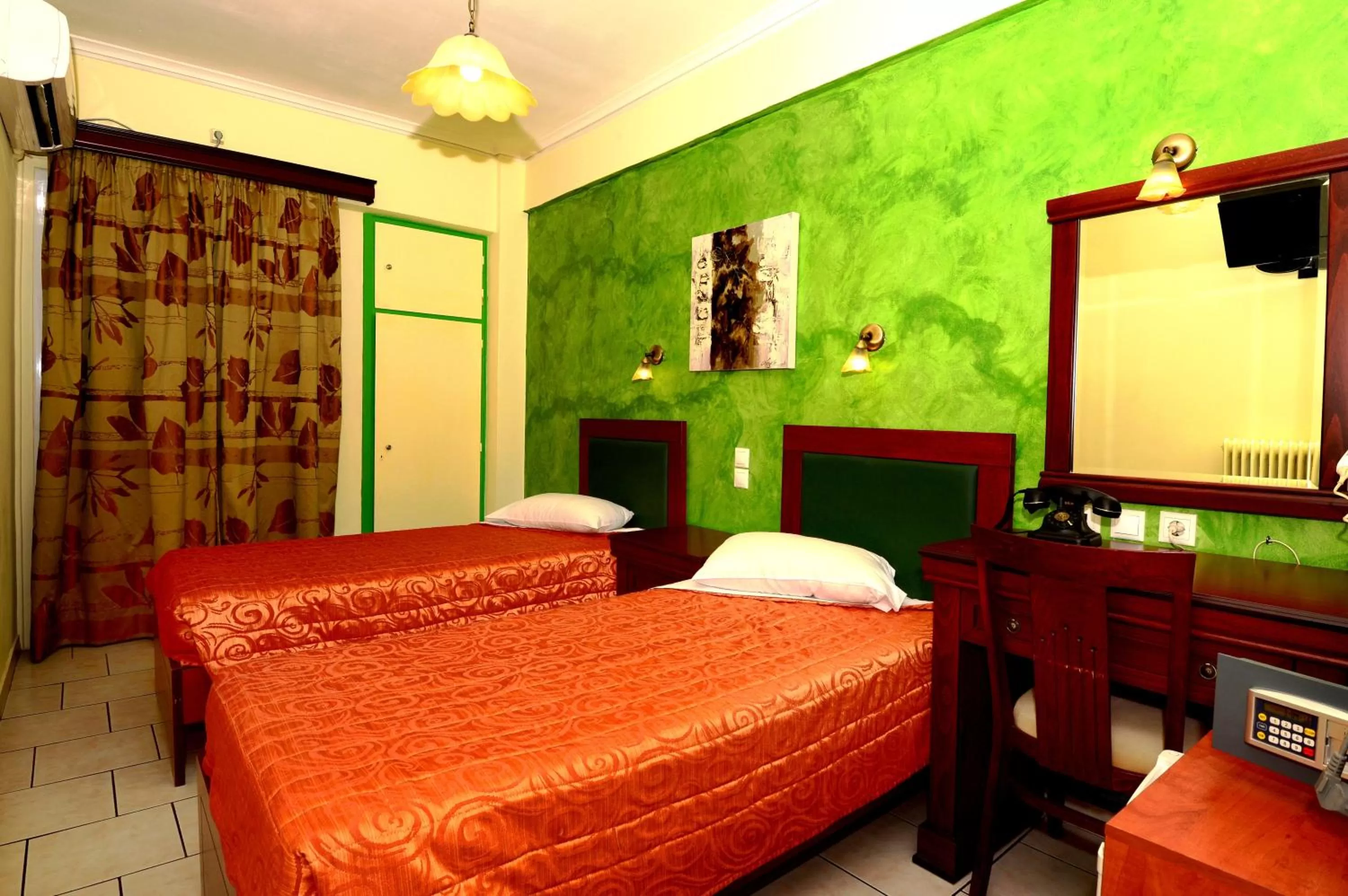 Photo of the whole room, Bed in Pergamos Hotel