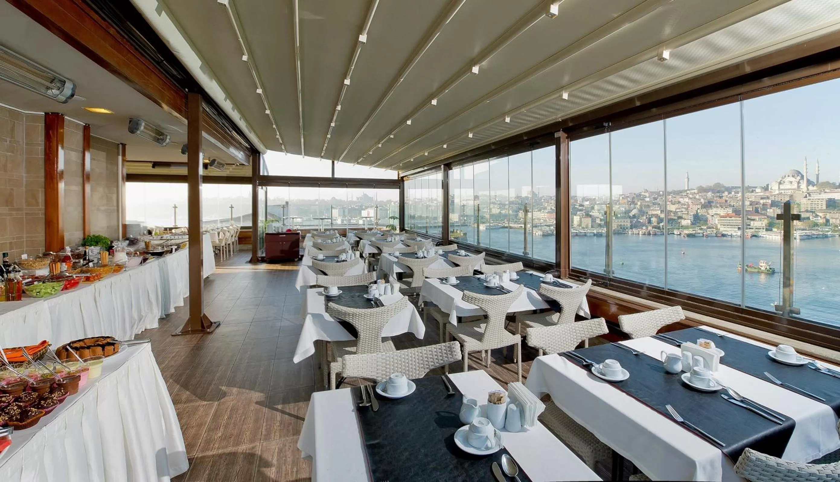 Restaurant/places to eat in Istanbul Golden City Hotel