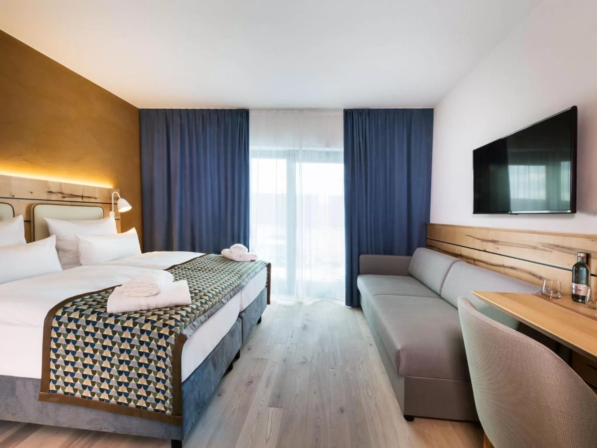 Bed in Walhalla Hotel Regensburg Hoeferer 4 Sterne Superior