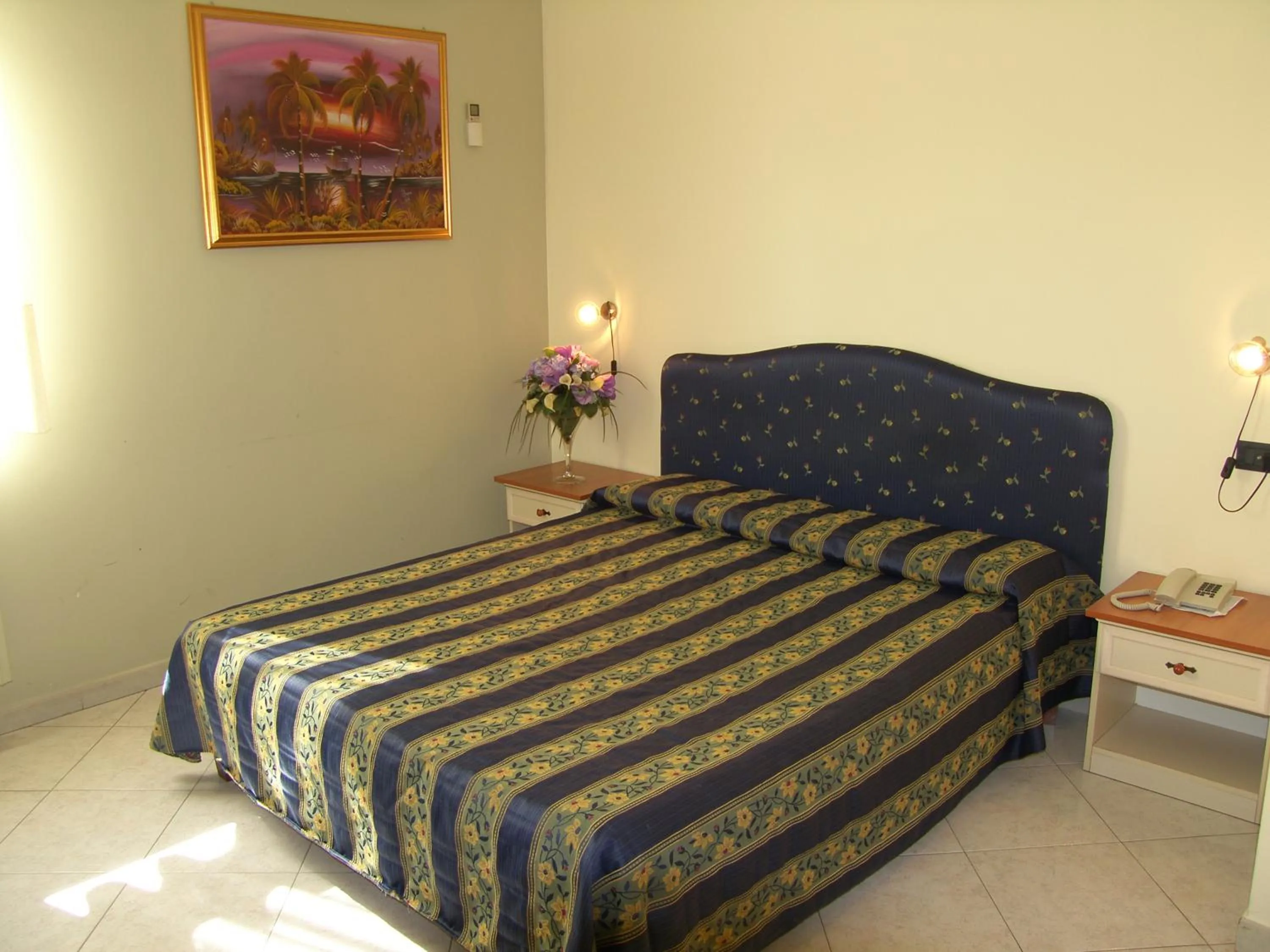 Other, Bed in Hotel Genius