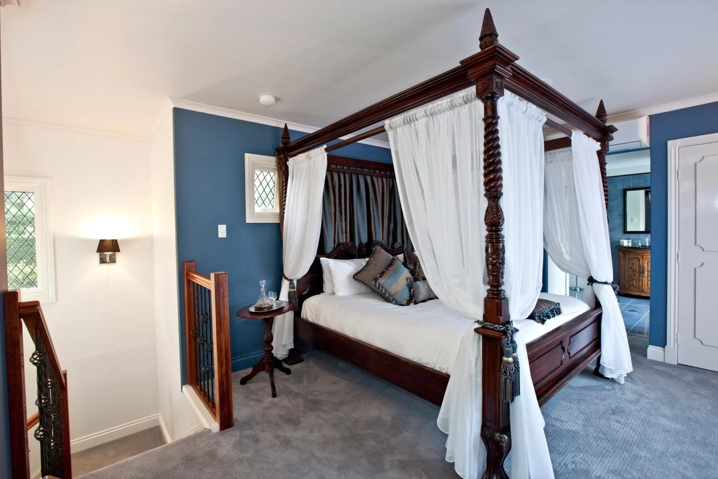 Bed in The Castle on Tamborine