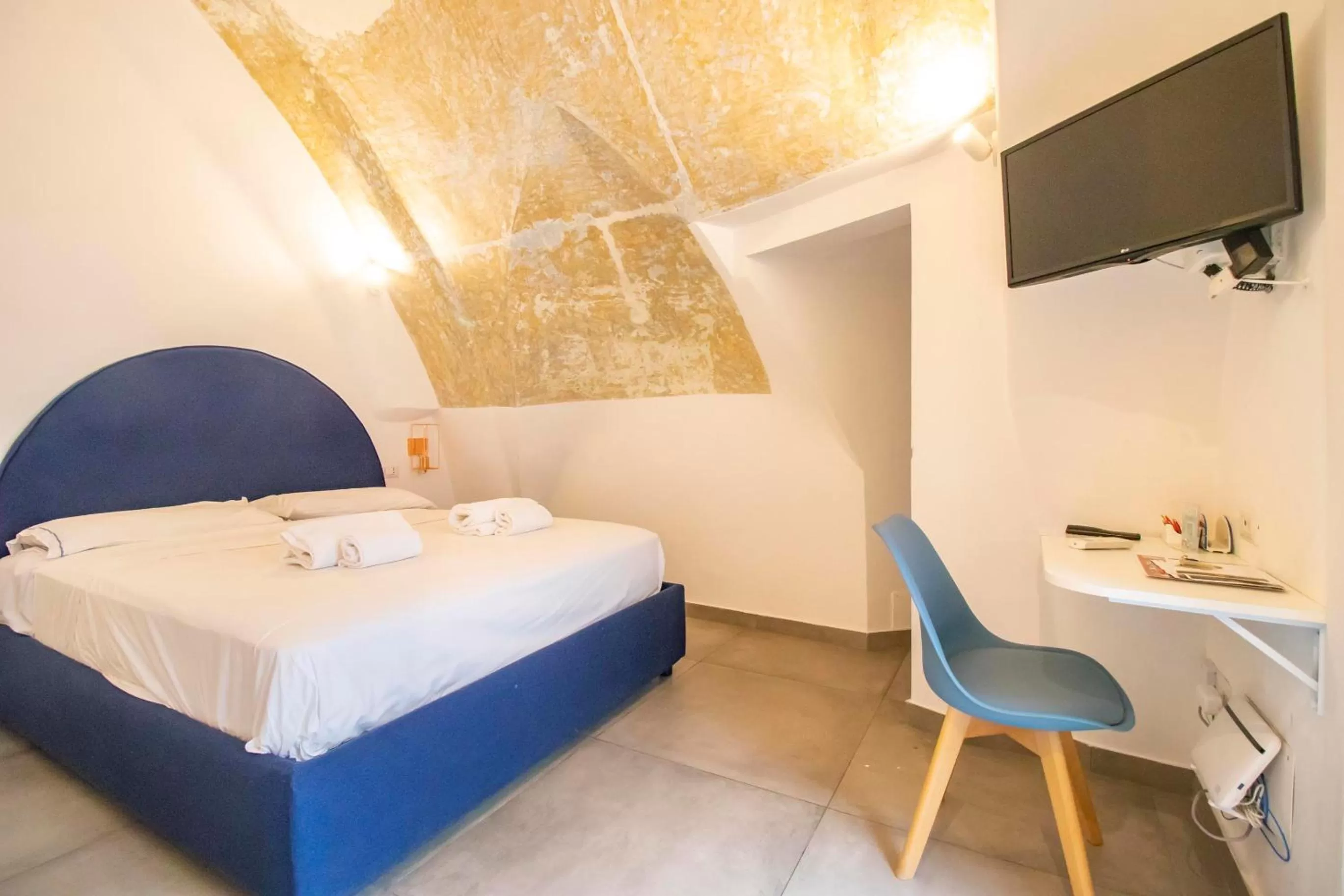 Photo of the whole room in A I R Sant'Anna