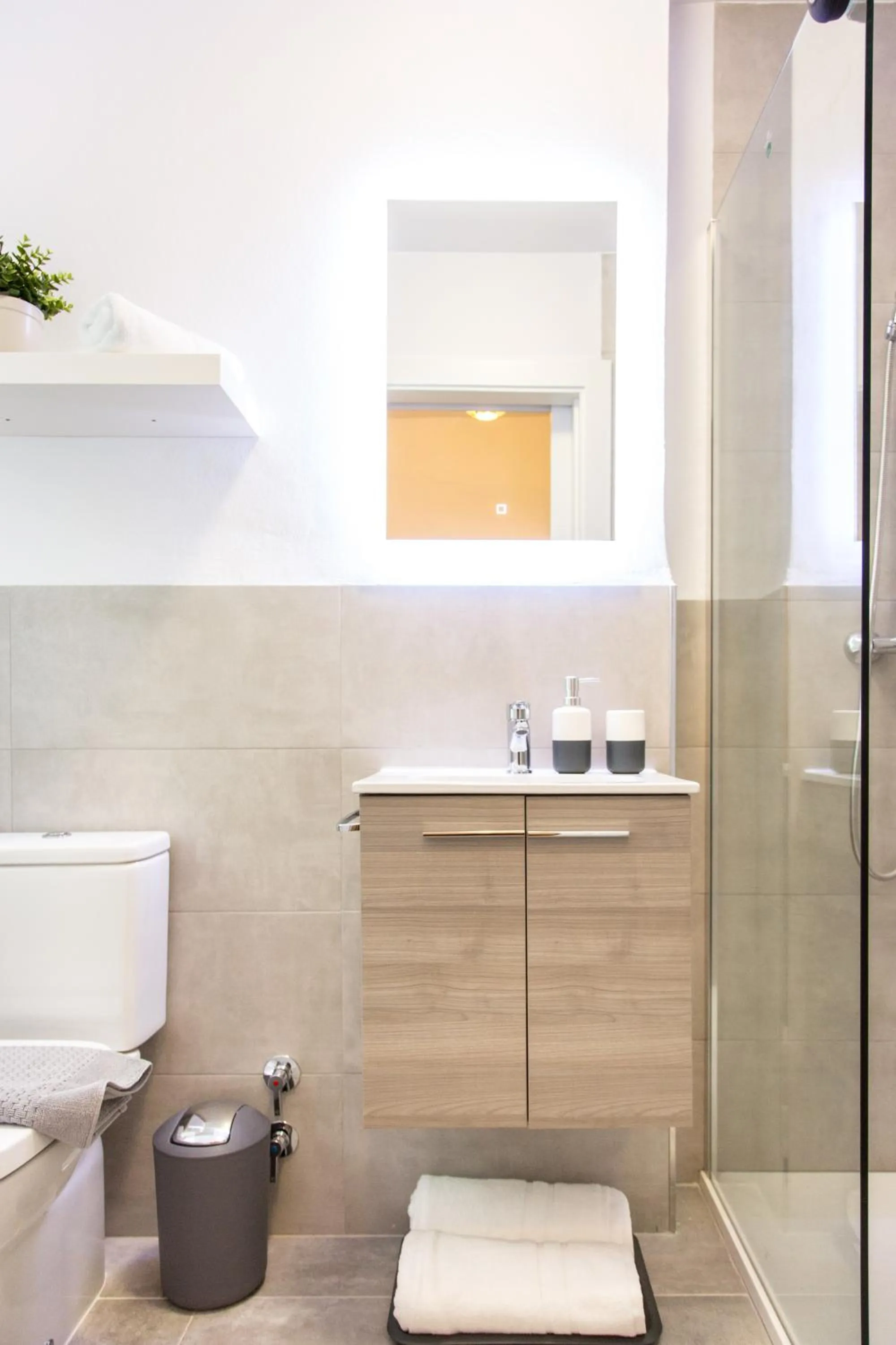 Shower in Almijara Residence