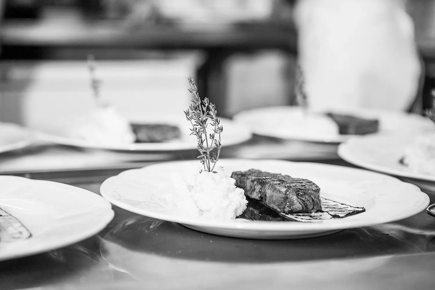 Restaurant/places to eat in Central Hotel bel étage