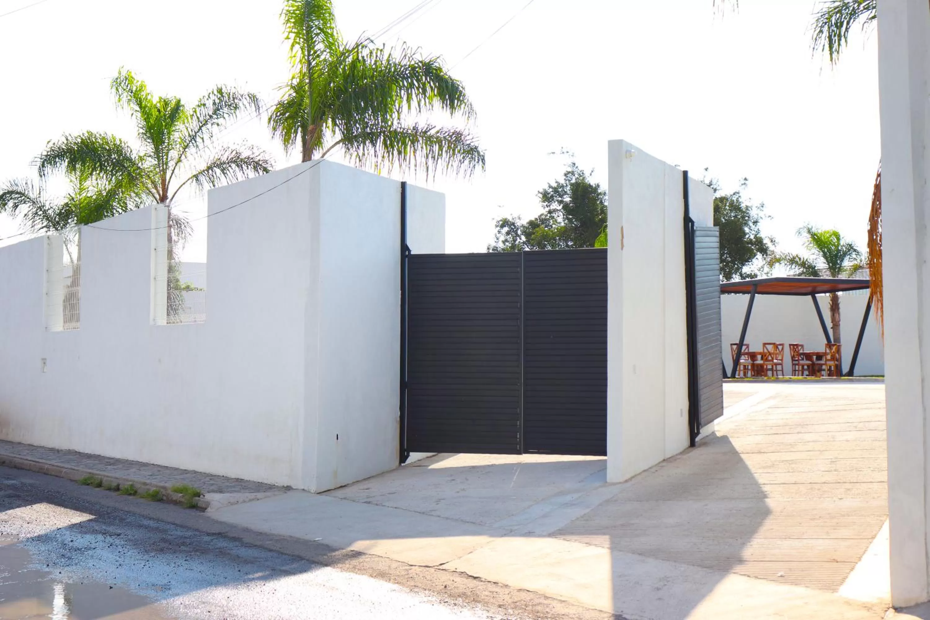 Parking in Hotel Bugari Aeropuerto Guadalajara