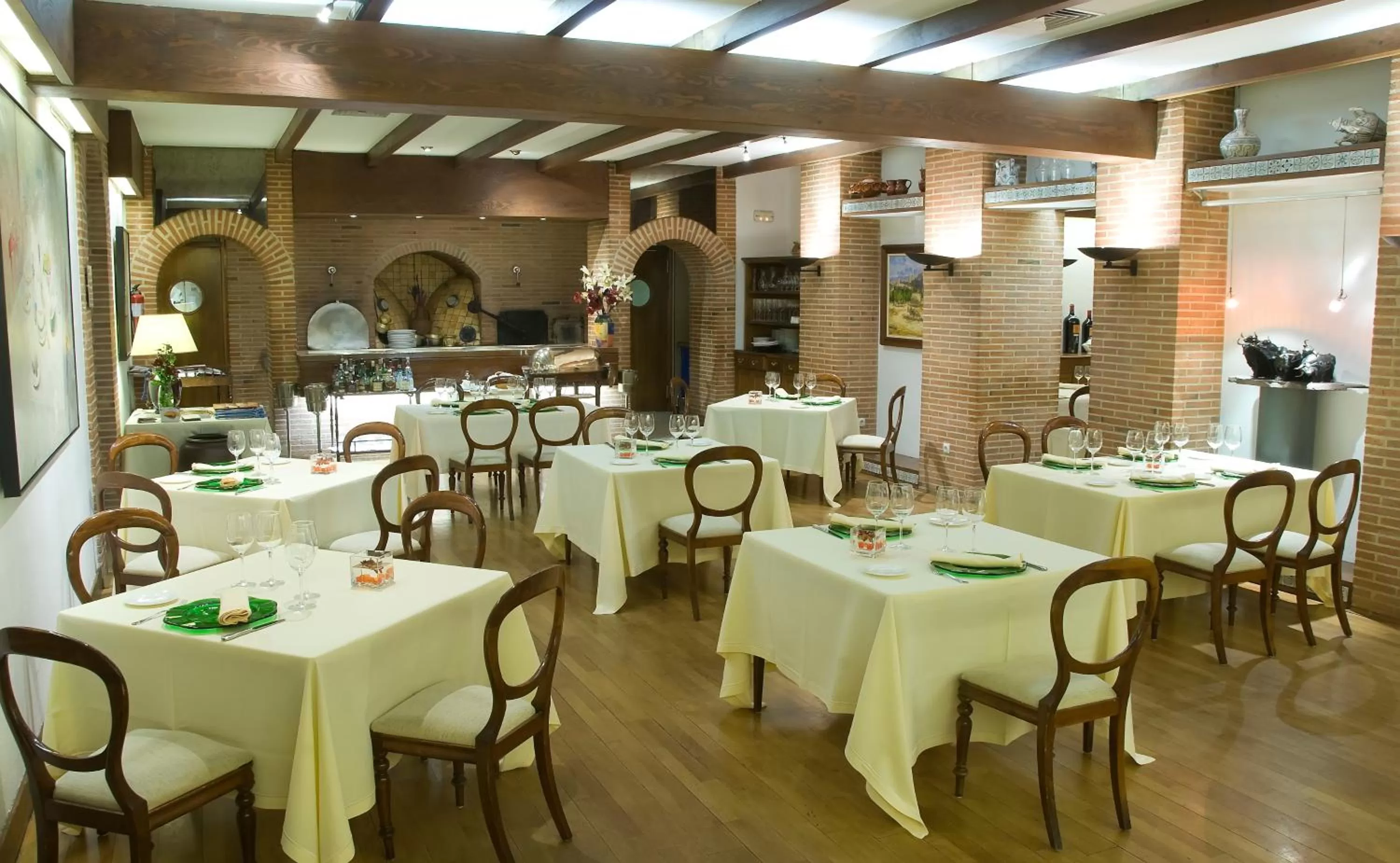 Restaurant/places to eat in Los Arcos