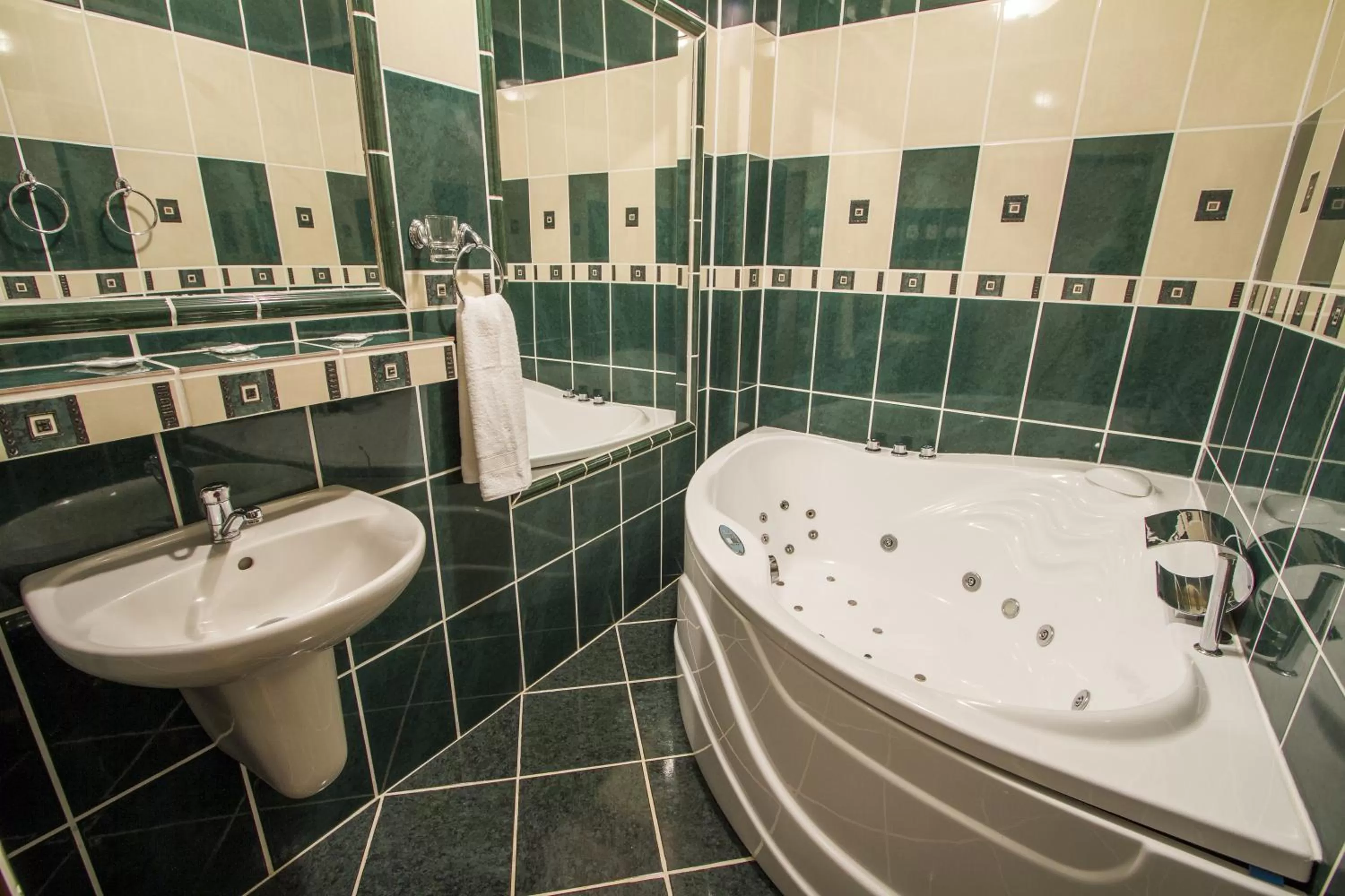 Bathroom in Hotel Grand