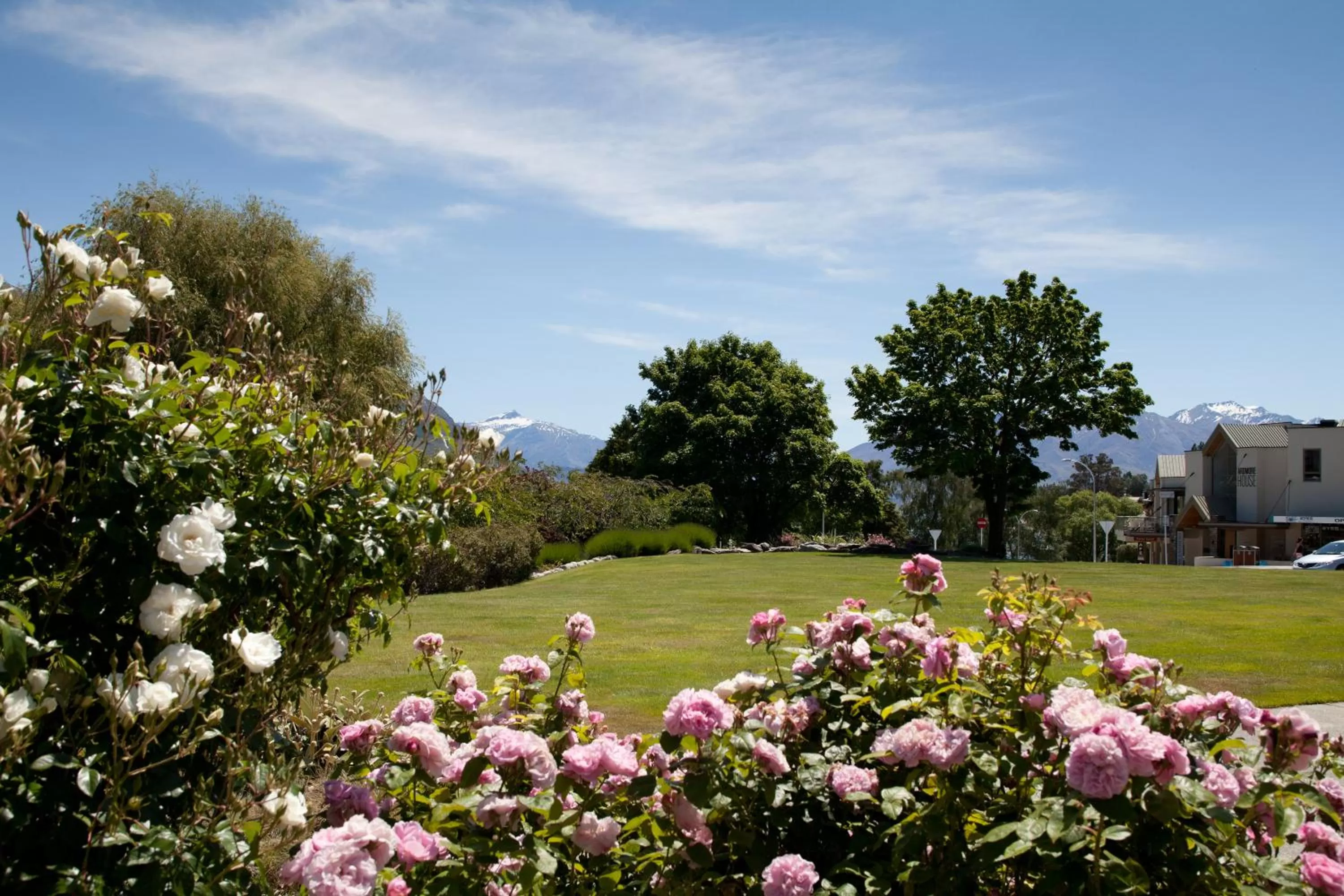 Garden in Wanaka Hotel