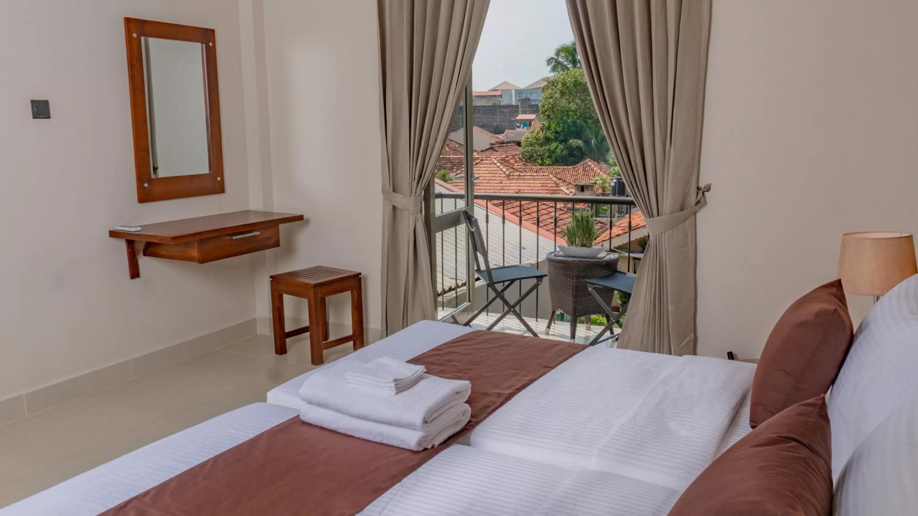 Bed in Hive 68 Hotel and Resorts - Negombo