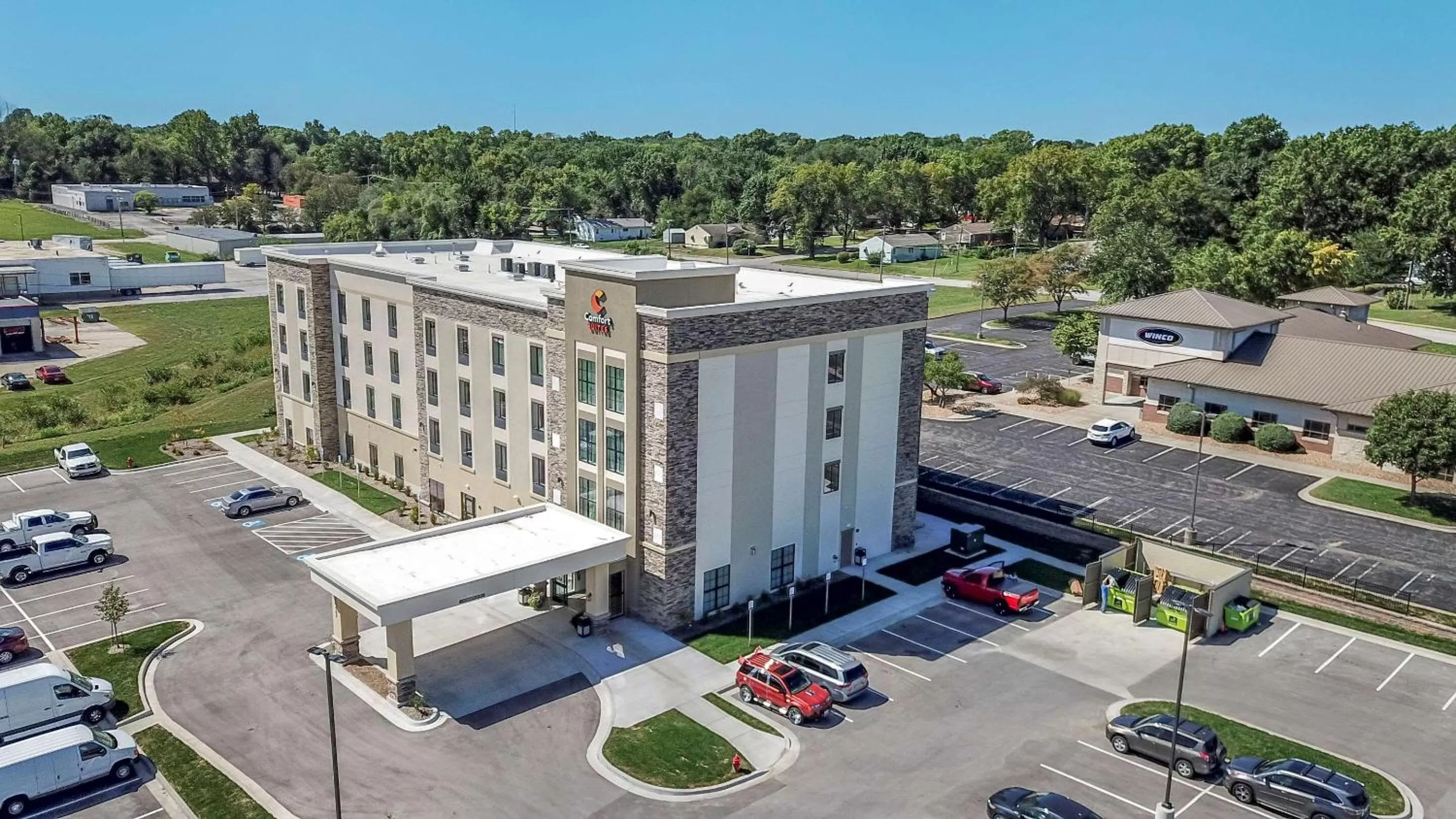 Property building in Comfort Suites Grandview - Kansas City