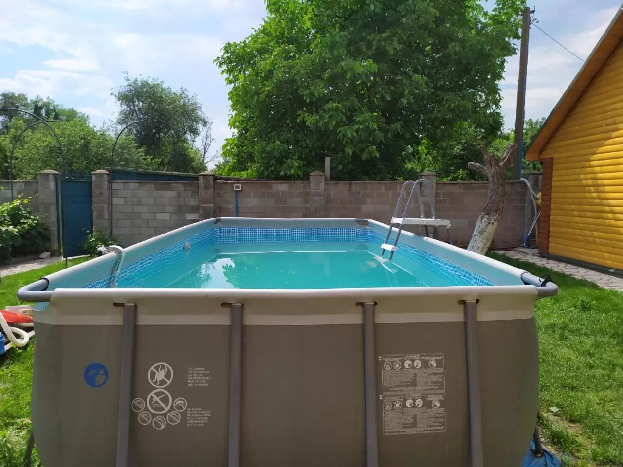 Swimming pool in Fermerska Hata