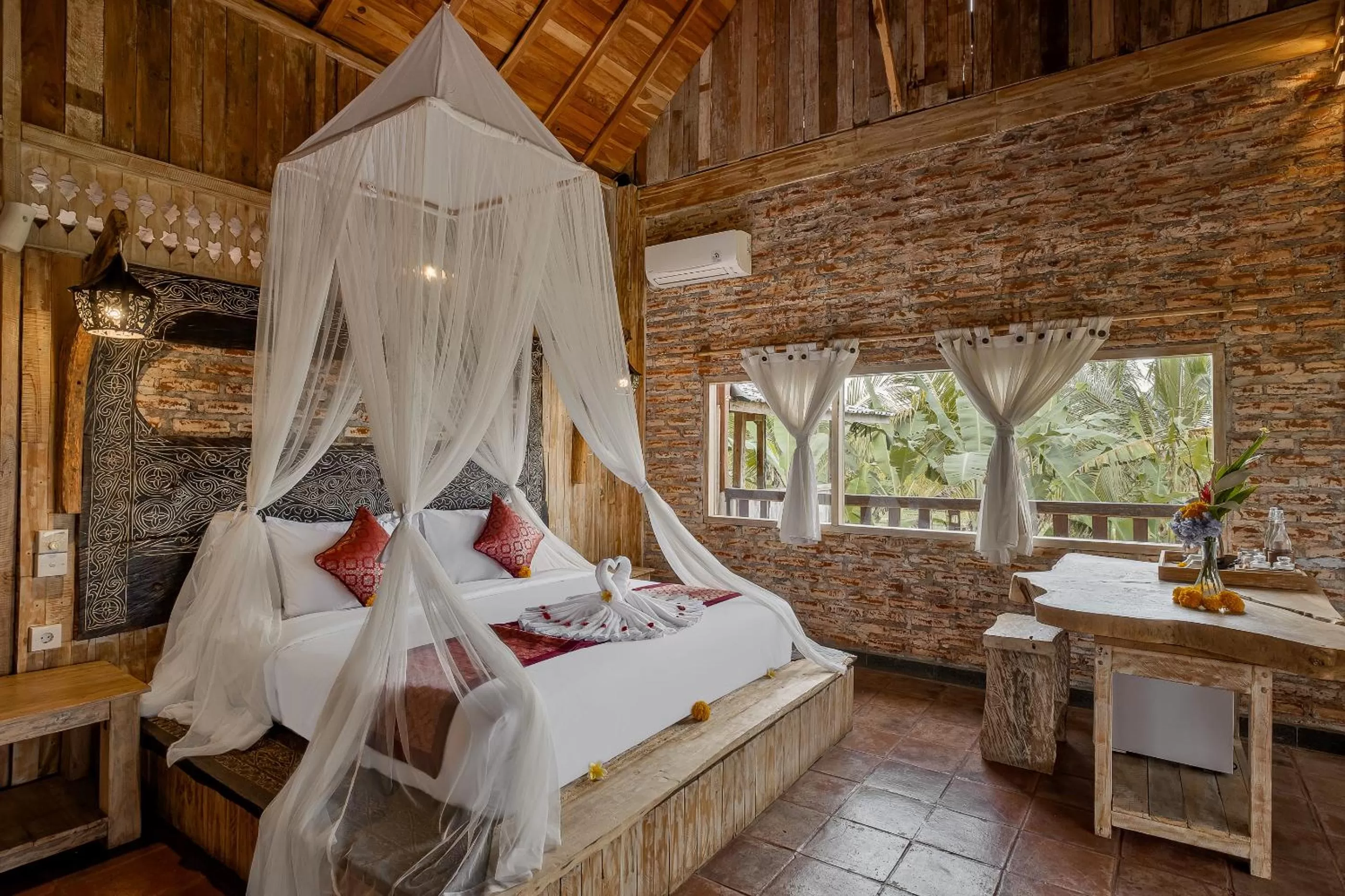 Bed in Joglo Organik Guesthouse