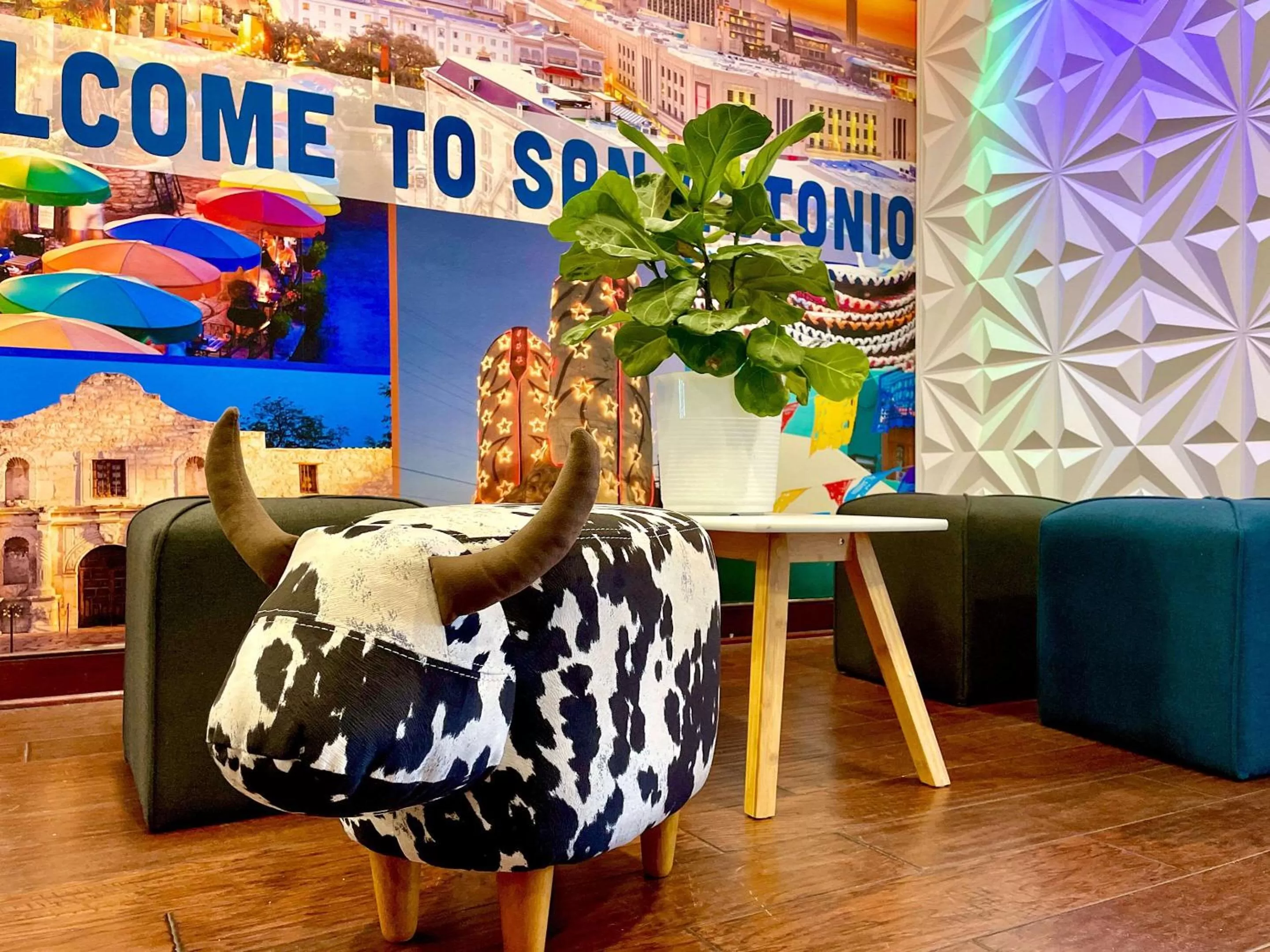 Lobby or reception in Clarion Pointe near Medical Center