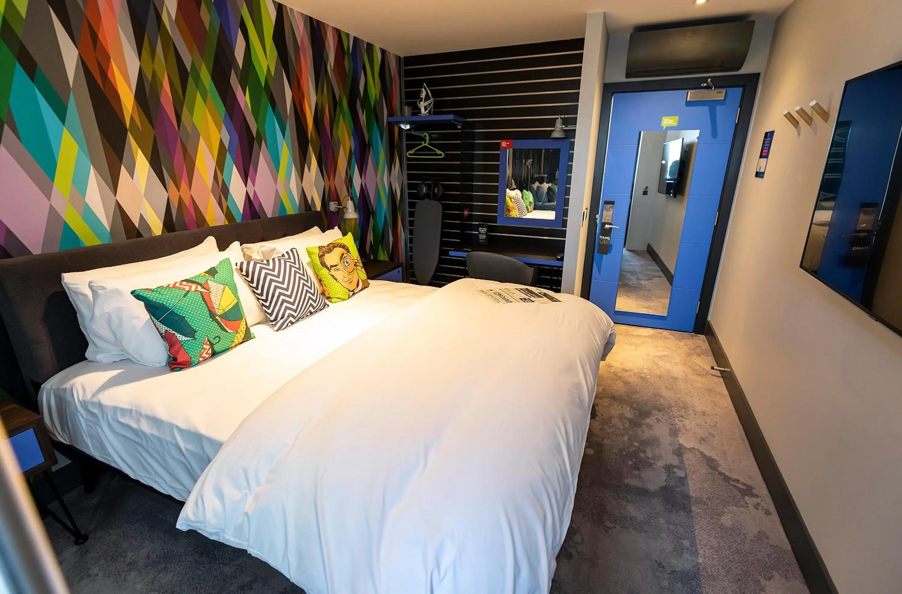 Photo of the whole room, Bed in Village Hotel Basingstoke